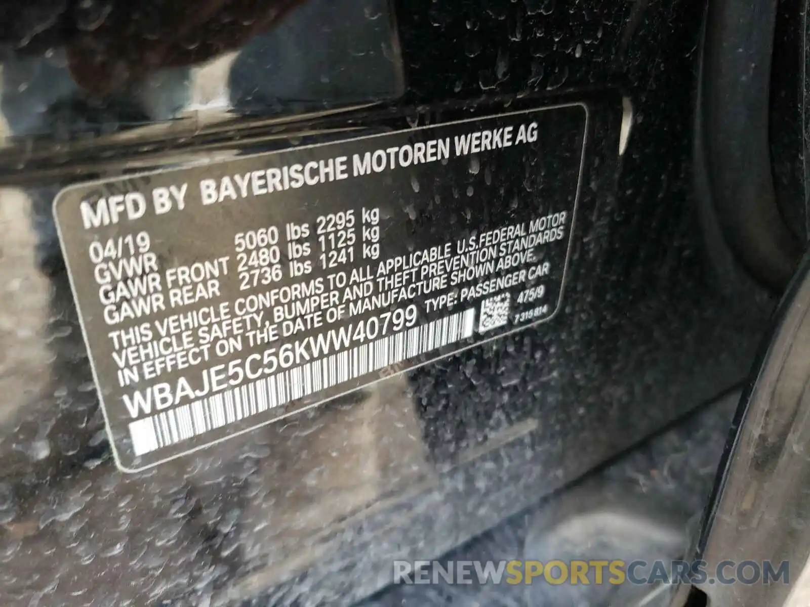 10 Photograph of a damaged car WBAJE5C56KWW40799 BMW 5 SERIES 2019