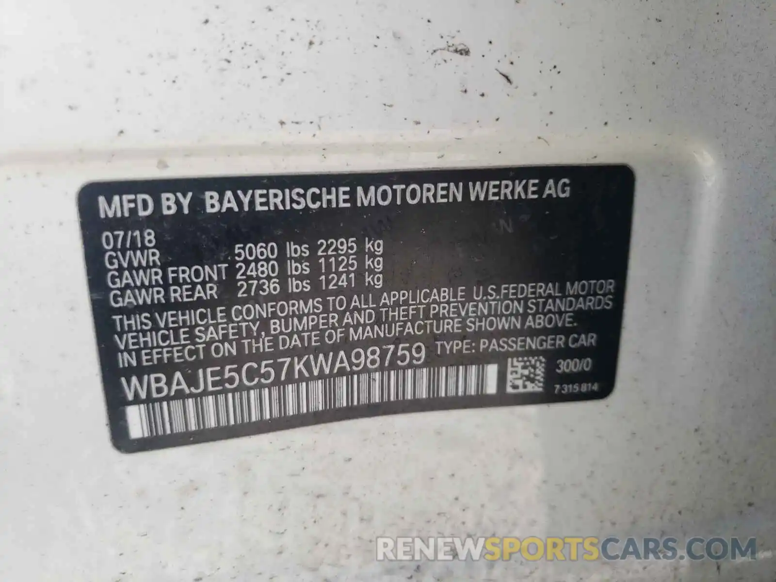 10 Photograph of a damaged car WBAJE5C57KWA98759 BMW 5 SERIES 2019