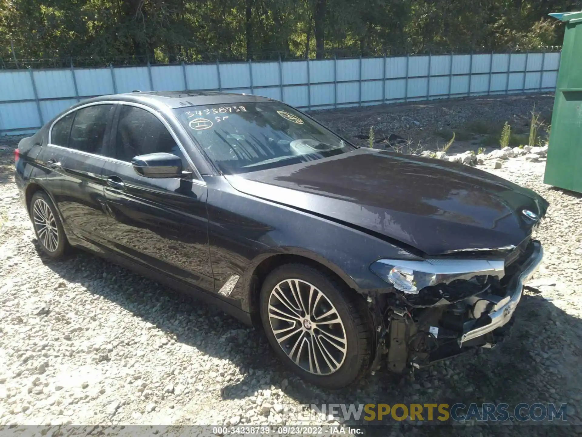 1 Photograph of a damaged car WBAJE5C57KWE66244 BMW 5 SERIES 2019