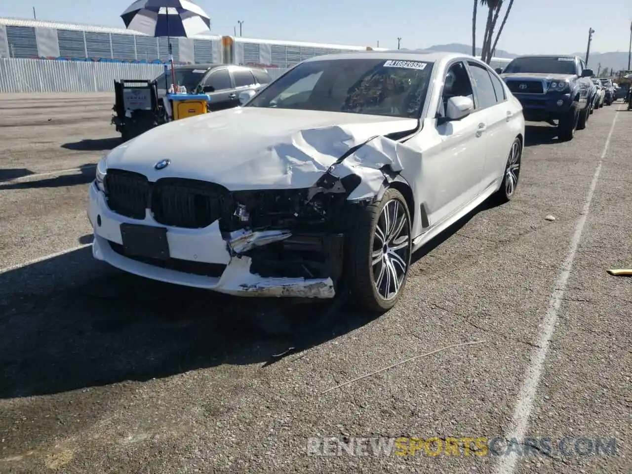 2 Photograph of a damaged car WBAJE5C57KWE66745 BMW 5 SERIES 2019