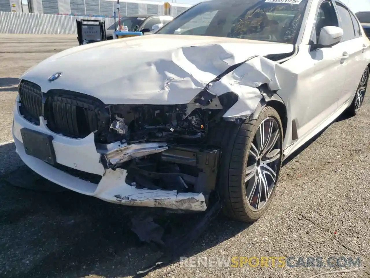 9 Photograph of a damaged car WBAJE5C57KWE66745 BMW 5 SERIES 2019