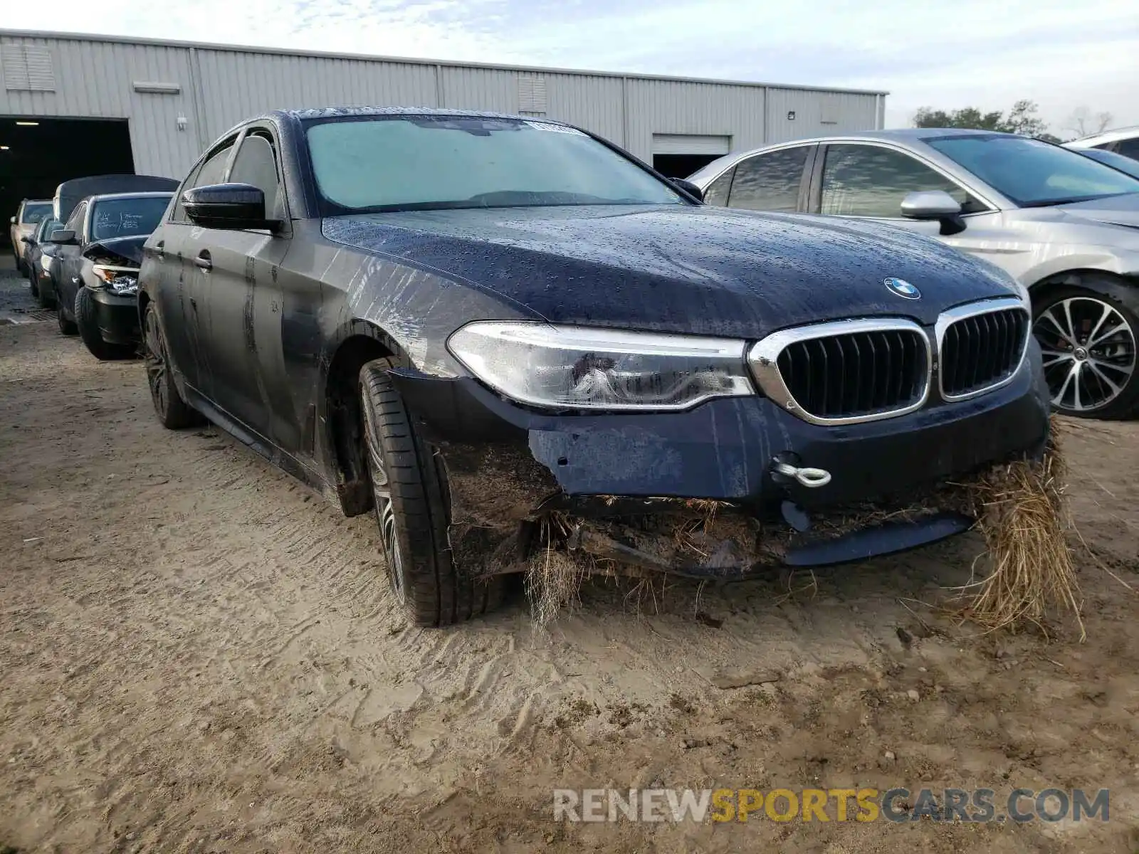 1 Photograph of a damaged car WBAJE5C57KWW06998 BMW 5 SERIES 2019