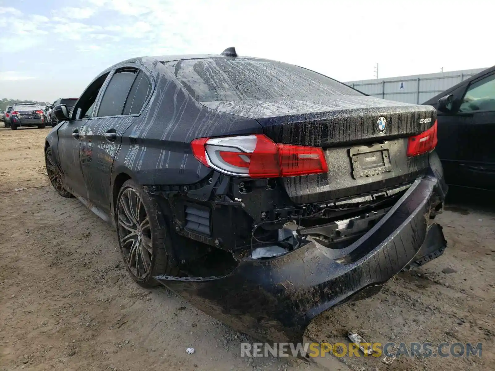 3 Фотография поврежденного автомобиля WBAJE5C57KWW06998 BMW 5 SERIES 2019