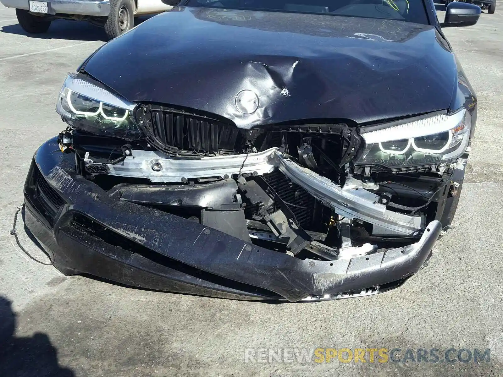 9 Photograph of a damaged car WBAJE5C57KWW11778 BMW 5 SERIES 2019