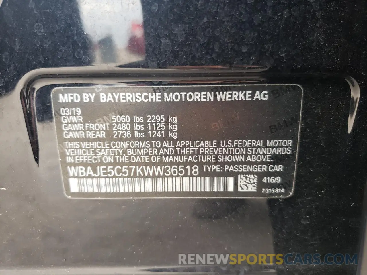 8 Photograph of a damaged car WBAJE5C57KWW36518 BMW 5 SERIES 2019