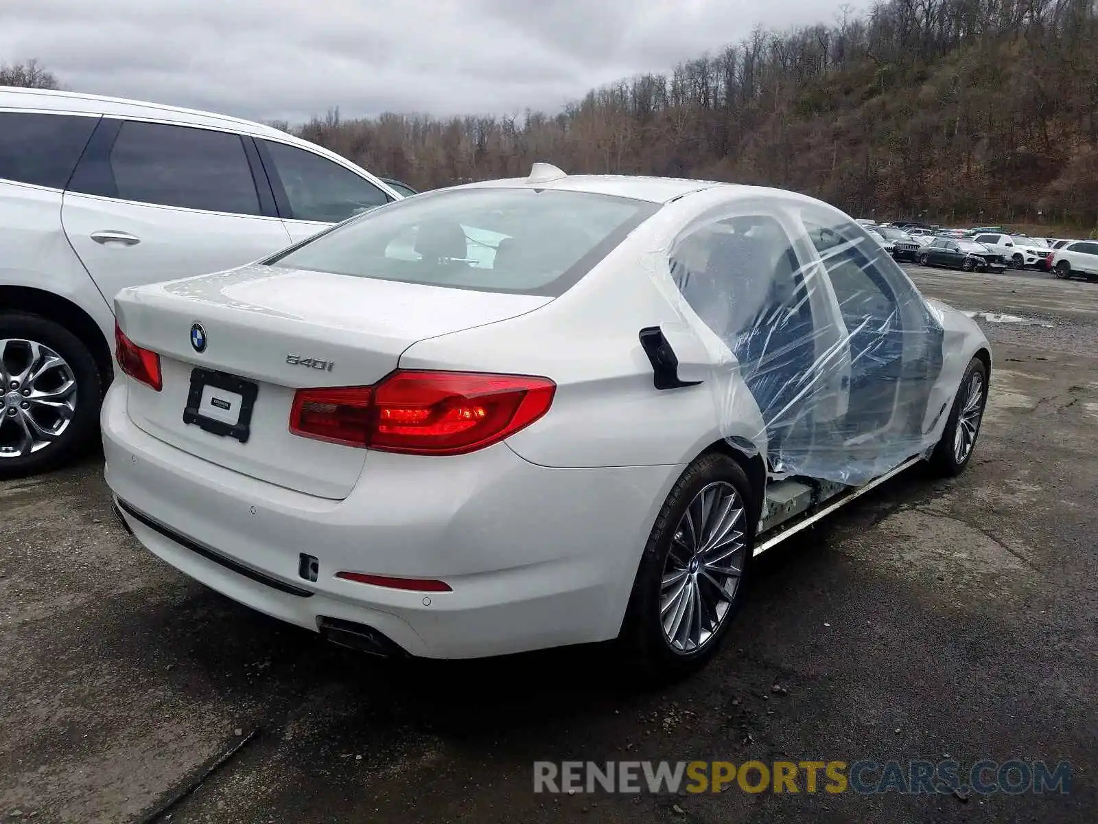 4 Photograph of a damaged car WBAJE5C58KWW07593 BMW 5 SERIES 2019