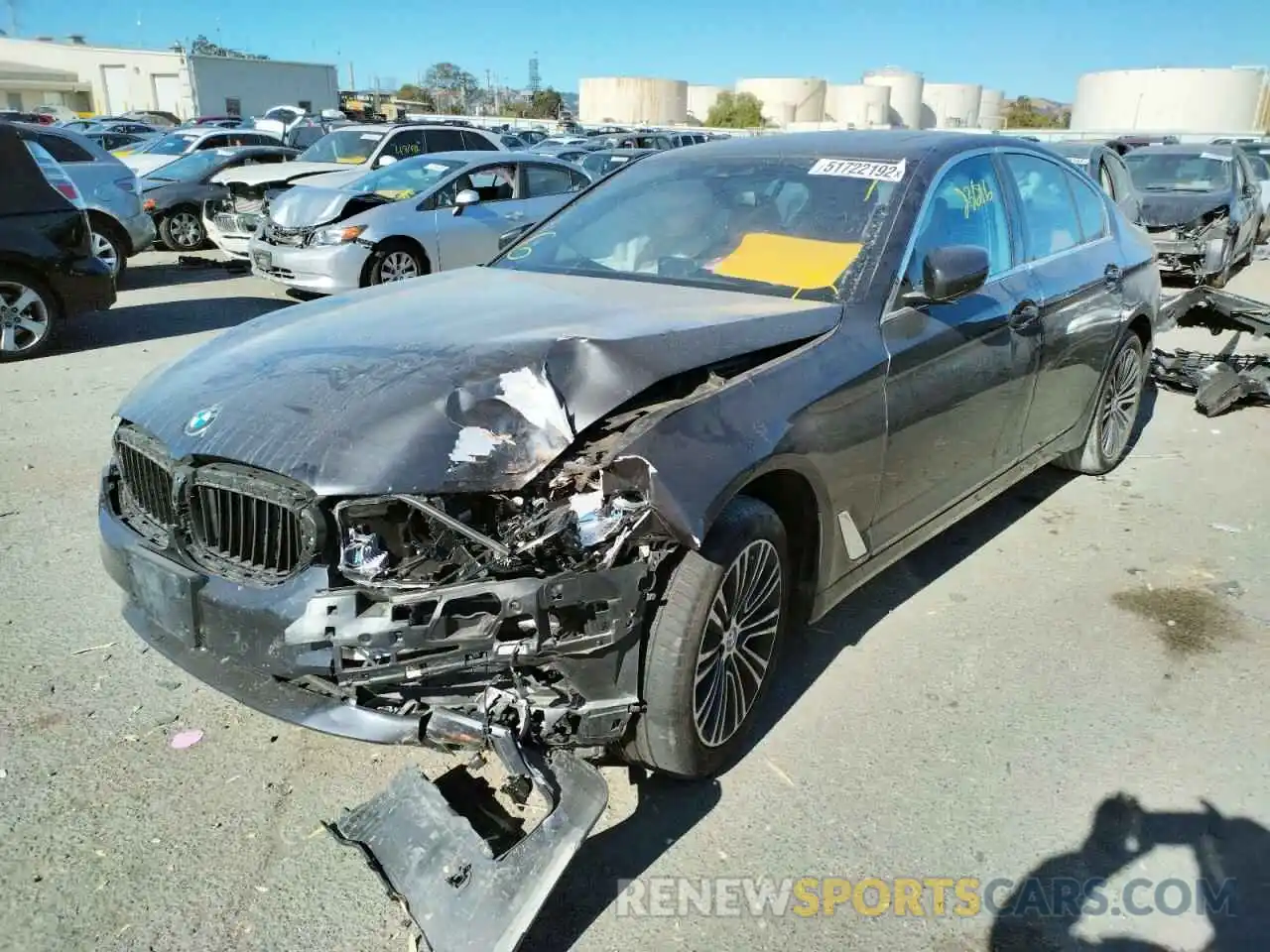 2 Photograph of a damaged car WBAJE5C58KWW08405 BMW 5 SERIES 2019