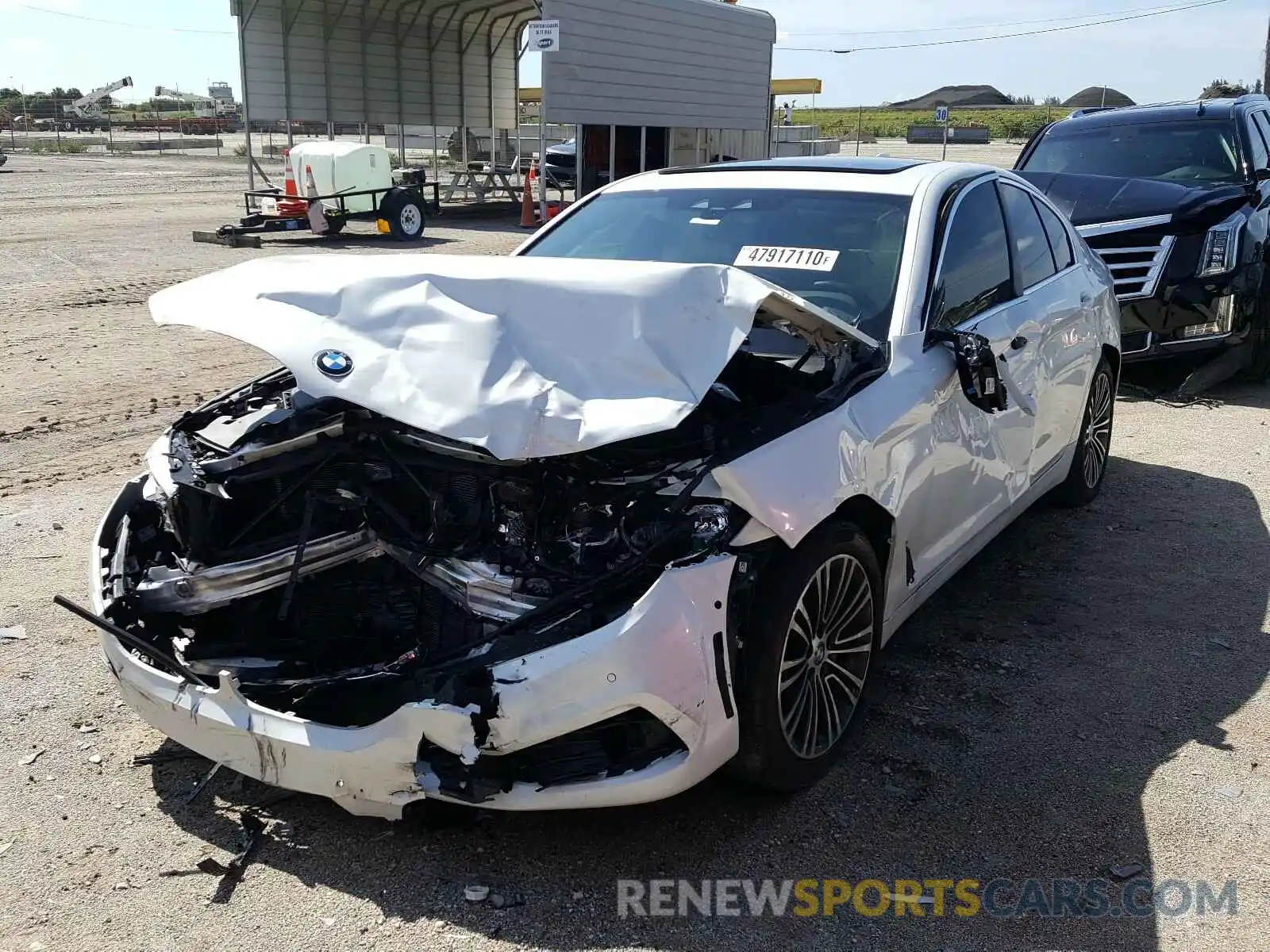 2 Photograph of a damaged car WBAJE5C58KWW11918 BMW 5 SERIES 2019