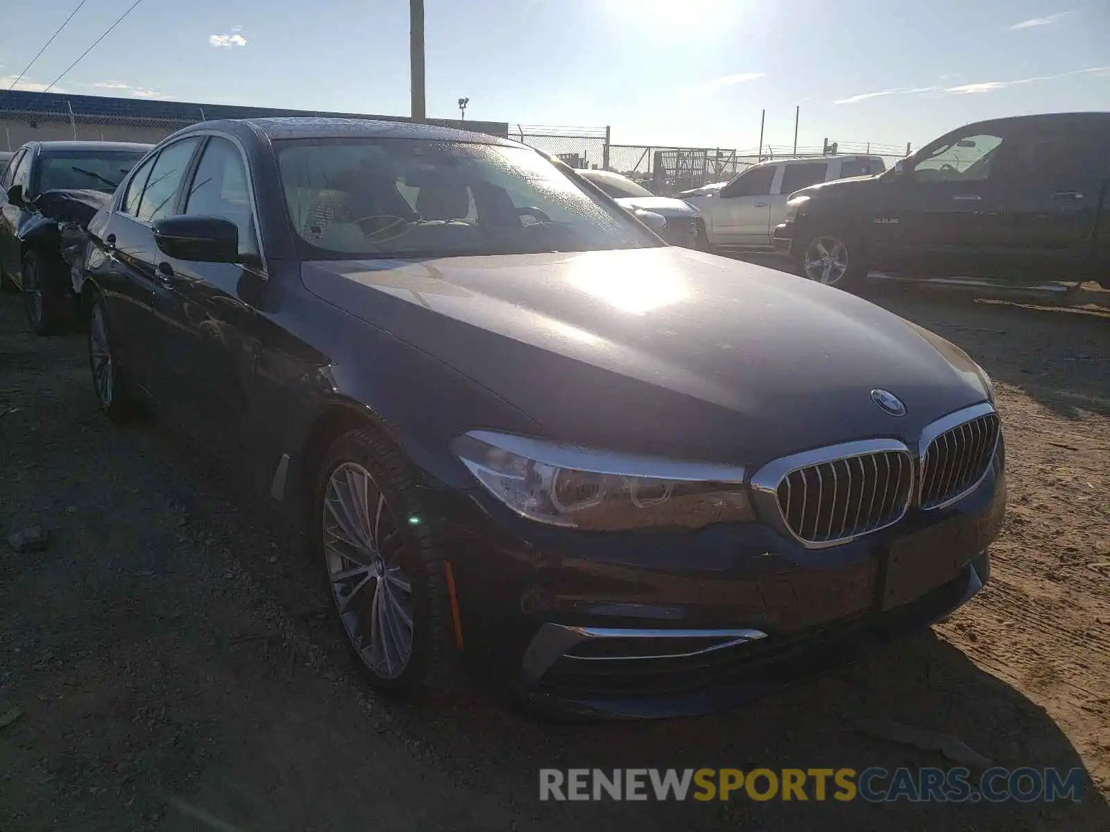 1 Photograph of a damaged car WBAJE5C58KWW18948 BMW 5 SERIES 2019