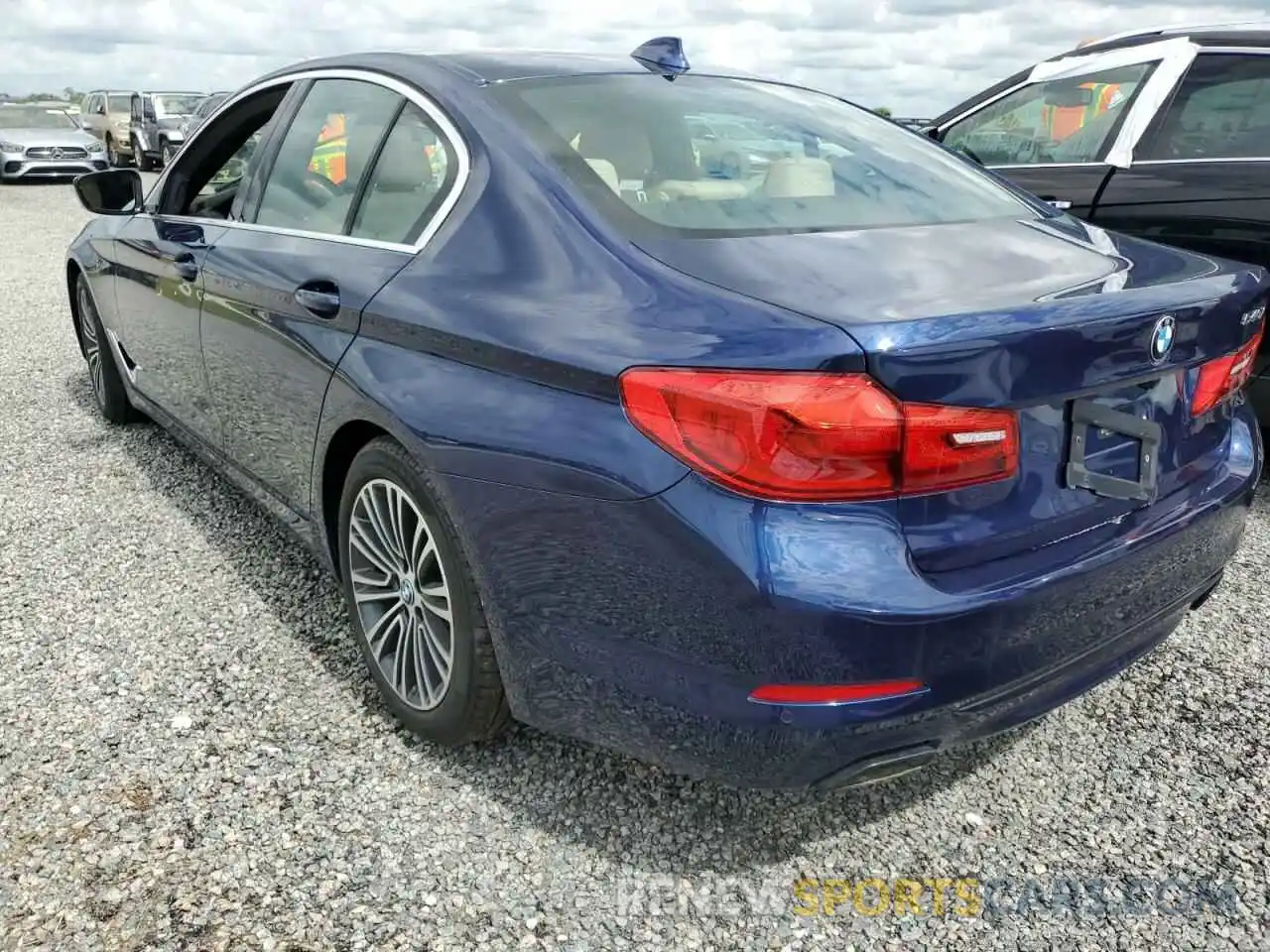 3 Photograph of a damaged car WBAJE5C58KWW35121 BMW 5 SERIES 2019