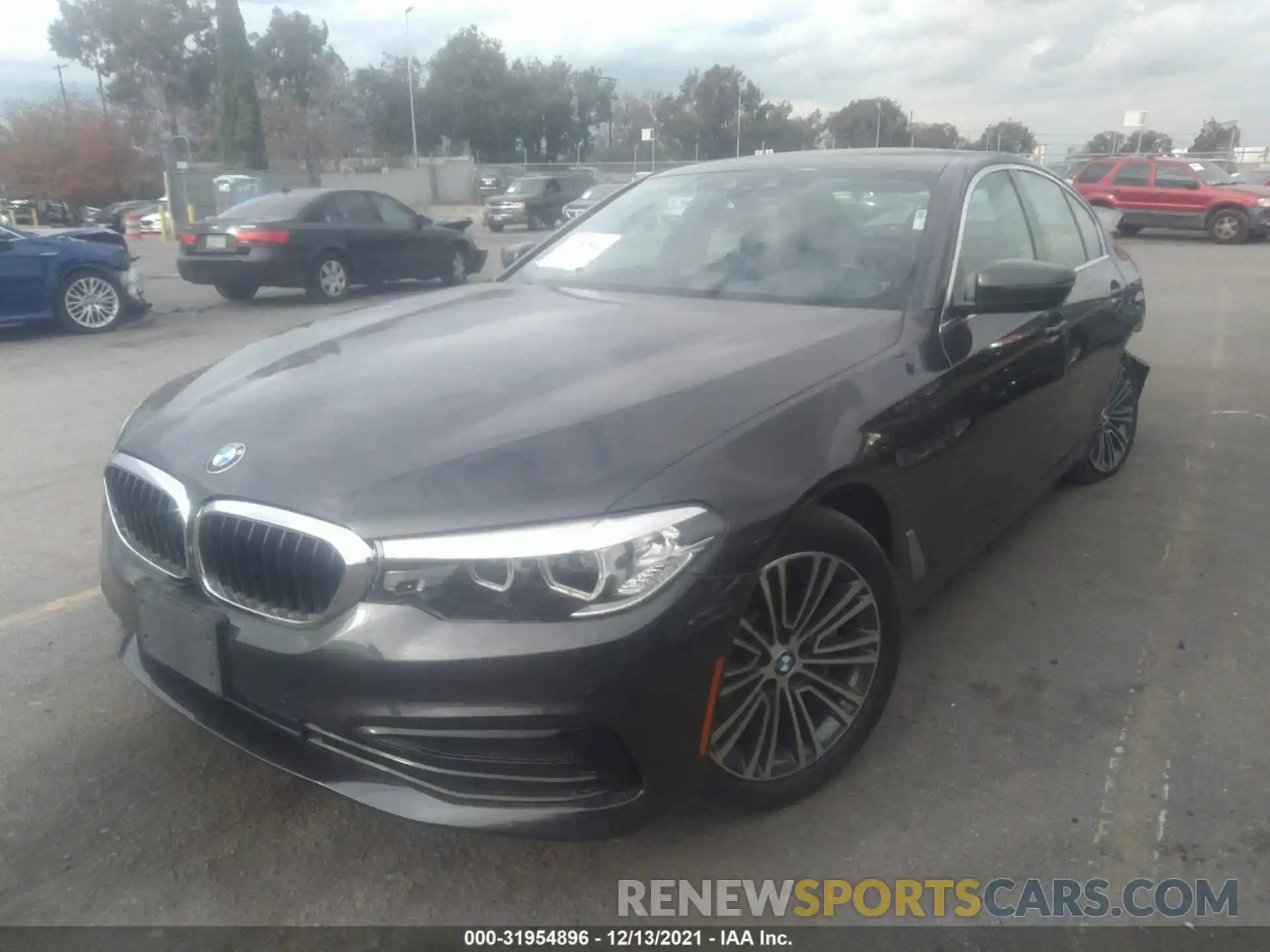 2 Photograph of a damaged car WBAJE5C59KWW01740 BMW 5 SERIES 2019