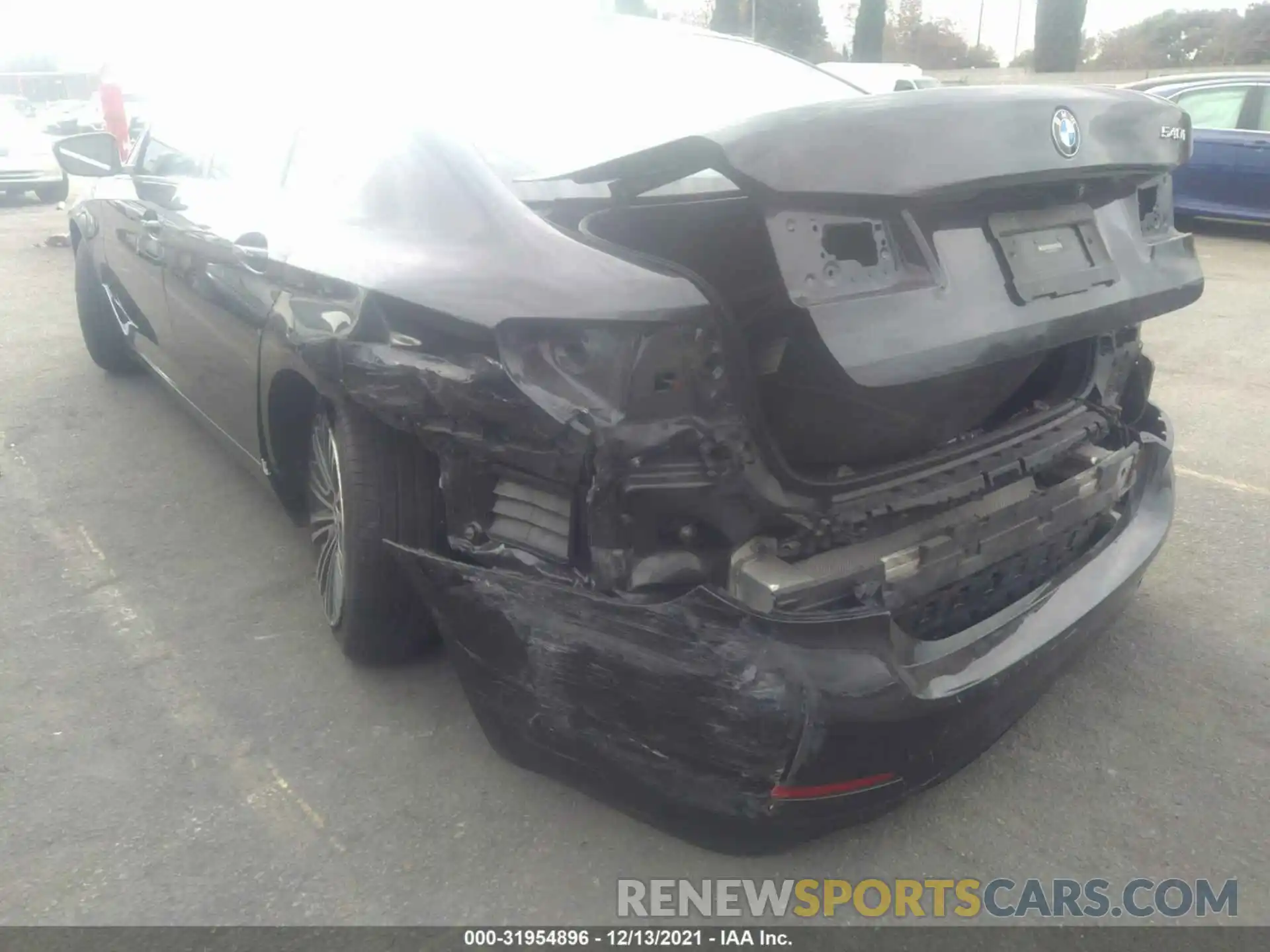 6 Photograph of a damaged car WBAJE5C59KWW01740 BMW 5 SERIES 2019