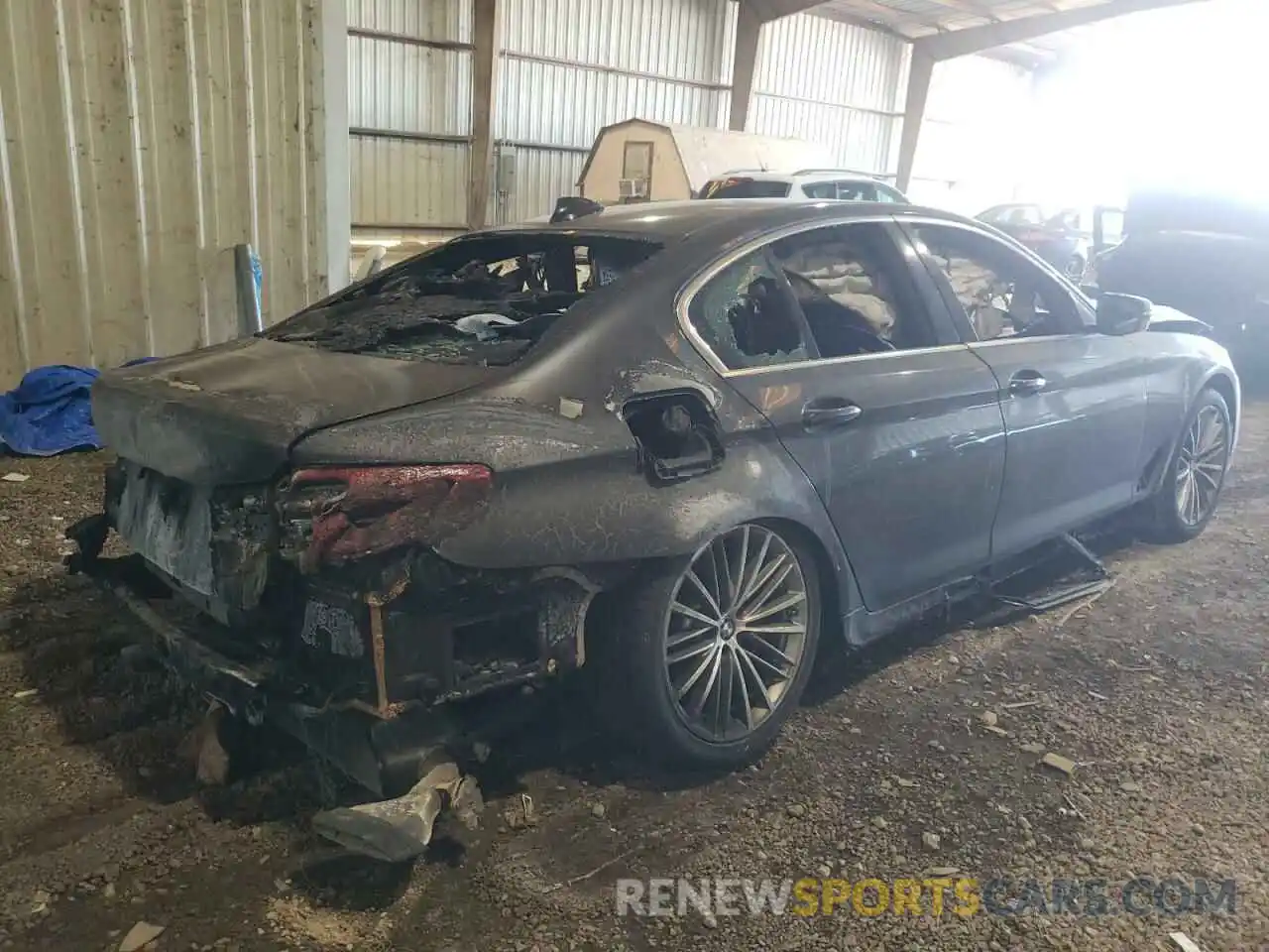 3 Фотография поврежденного автомобиля WBAJE5C59KWW19011 BMW 5 SERIES 2019
