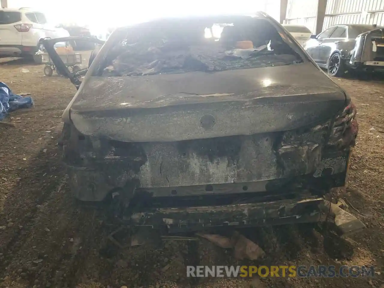6 Photograph of a damaged car WBAJE5C59KWW19011 BMW 5 SERIES 2019