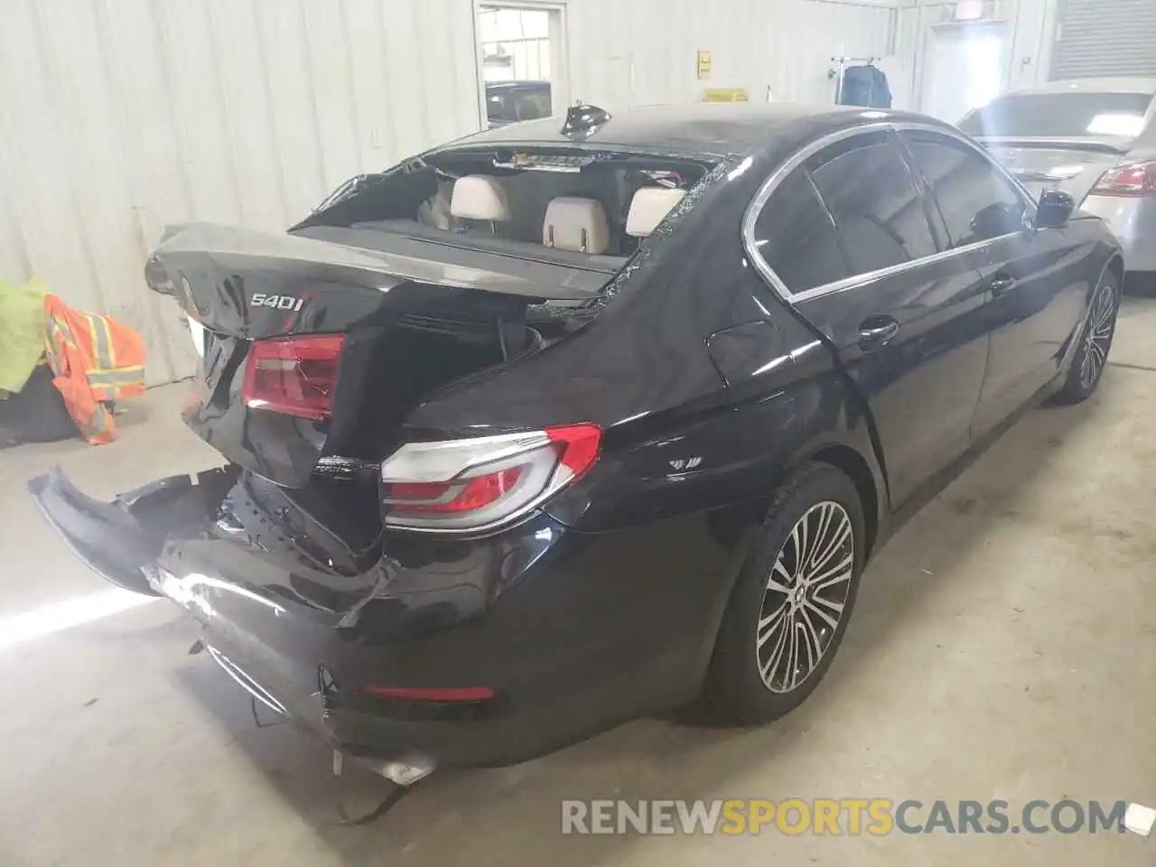 4 Photograph of a damaged car WBAJE5C59KWW30381 BMW 5 SERIES 2019