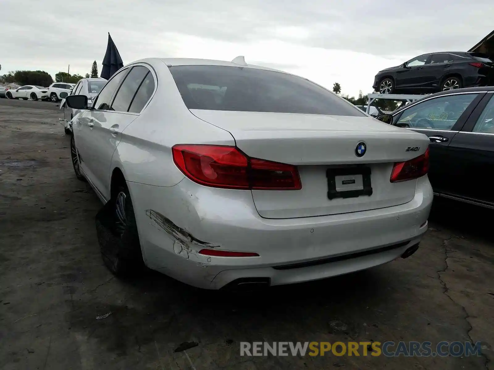 3 Photograph of a damaged car WBAJE5C59KWW34656 BMW 5 SERIES 2019