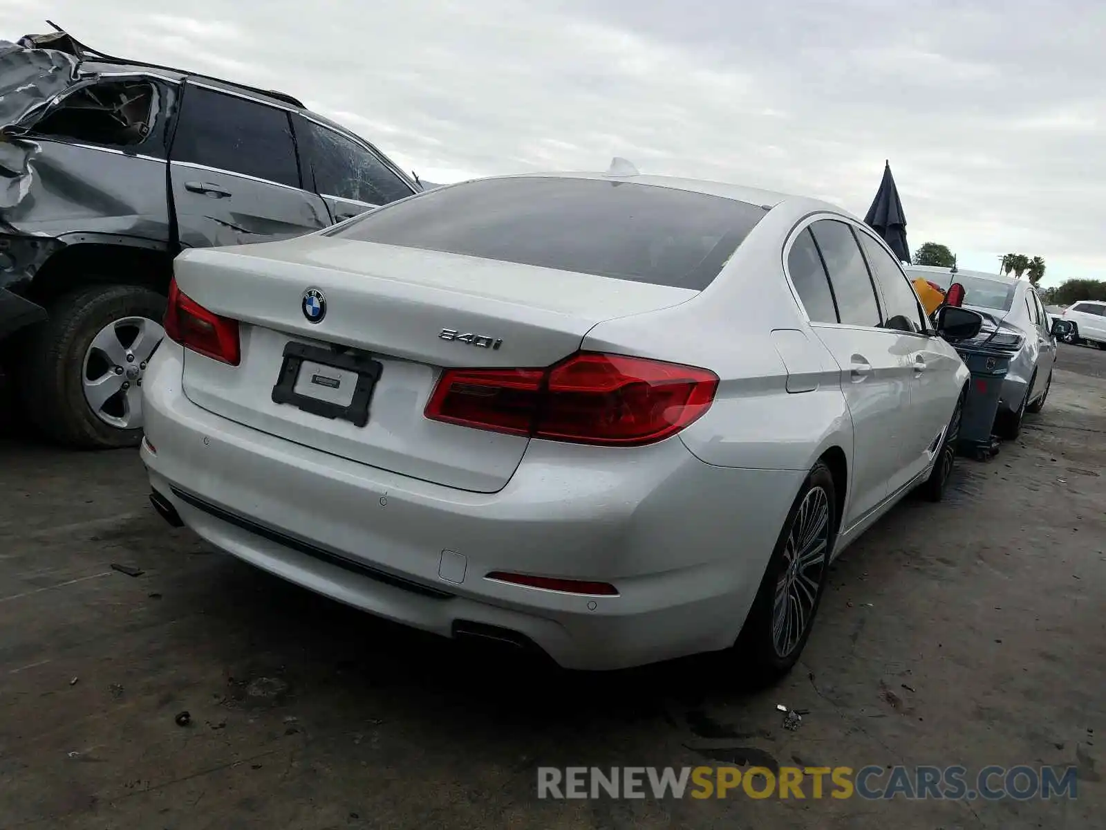4 Photograph of a damaged car WBAJE5C59KWW34656 BMW 5 SERIES 2019