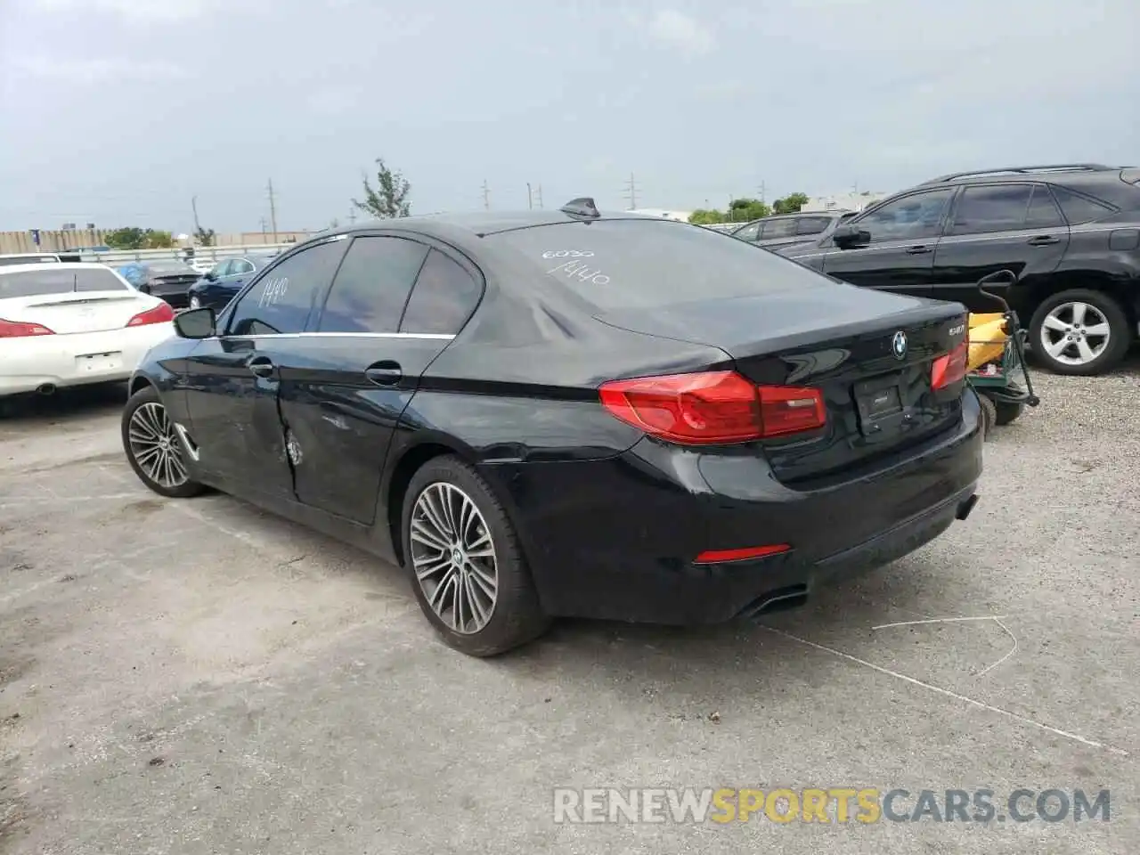 3 Photograph of a damaged car WBAJE5C5XKWE66030 BMW 5 SERIES 2019