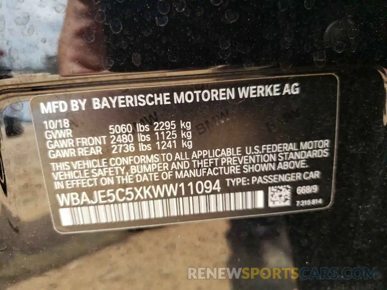 10 Photograph of a damaged car WBAJE5C5XKWW11094 BMW 5 SERIES 2019