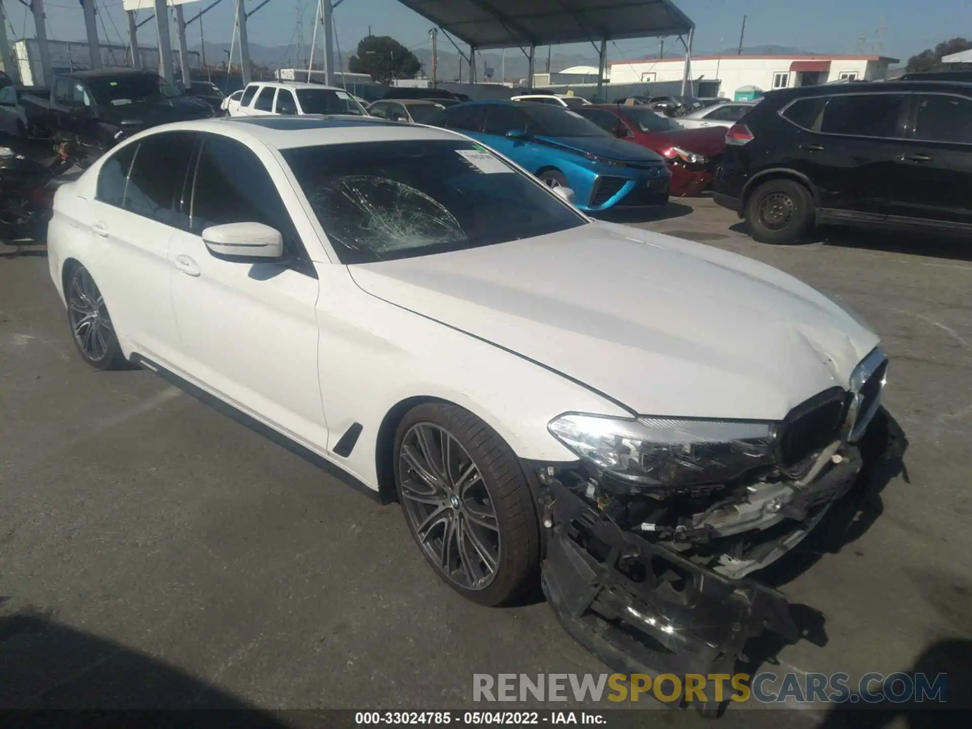 1 Photograph of a damaged car WBAJE5C5XKWW13198 BMW 5 SERIES 2019