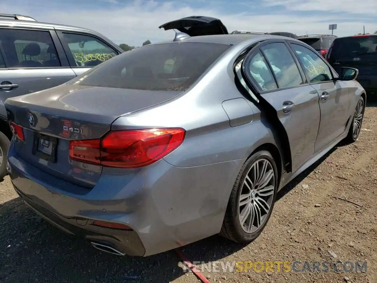 4 Photograph of a damaged car WBAJE7C50KWD53893 BMW 5 SERIES 2019