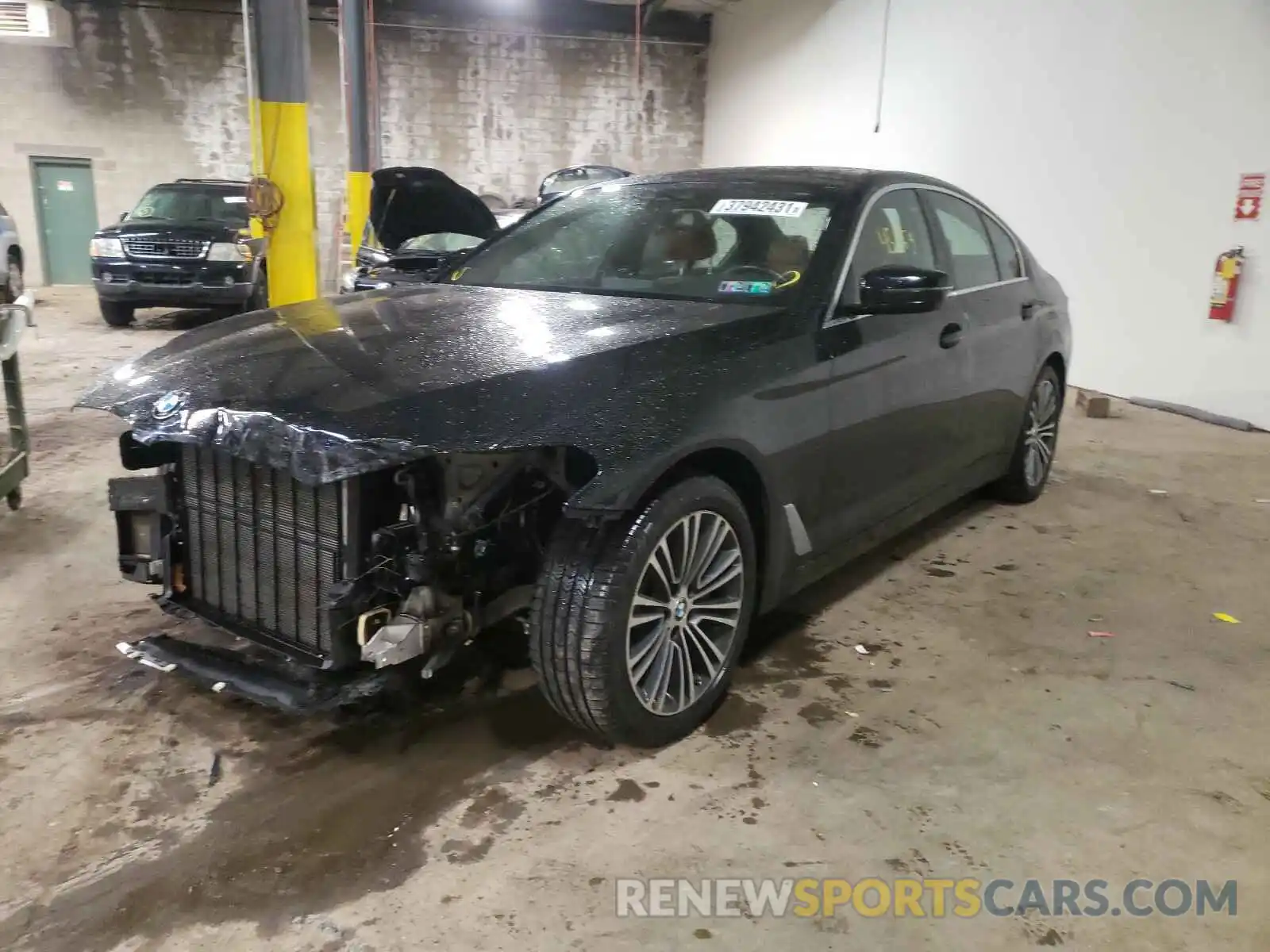 2 Photograph of a damaged car WBAJE7C50KWW03386 BMW 5 SERIES 2019