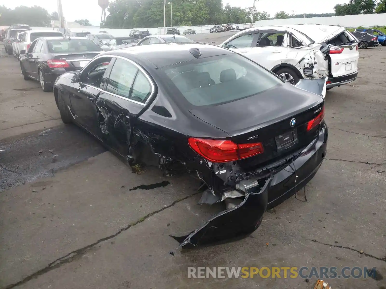 3 Photograph of a damaged car WBAJE7C50KWW10340 BMW 5 SERIES 2019