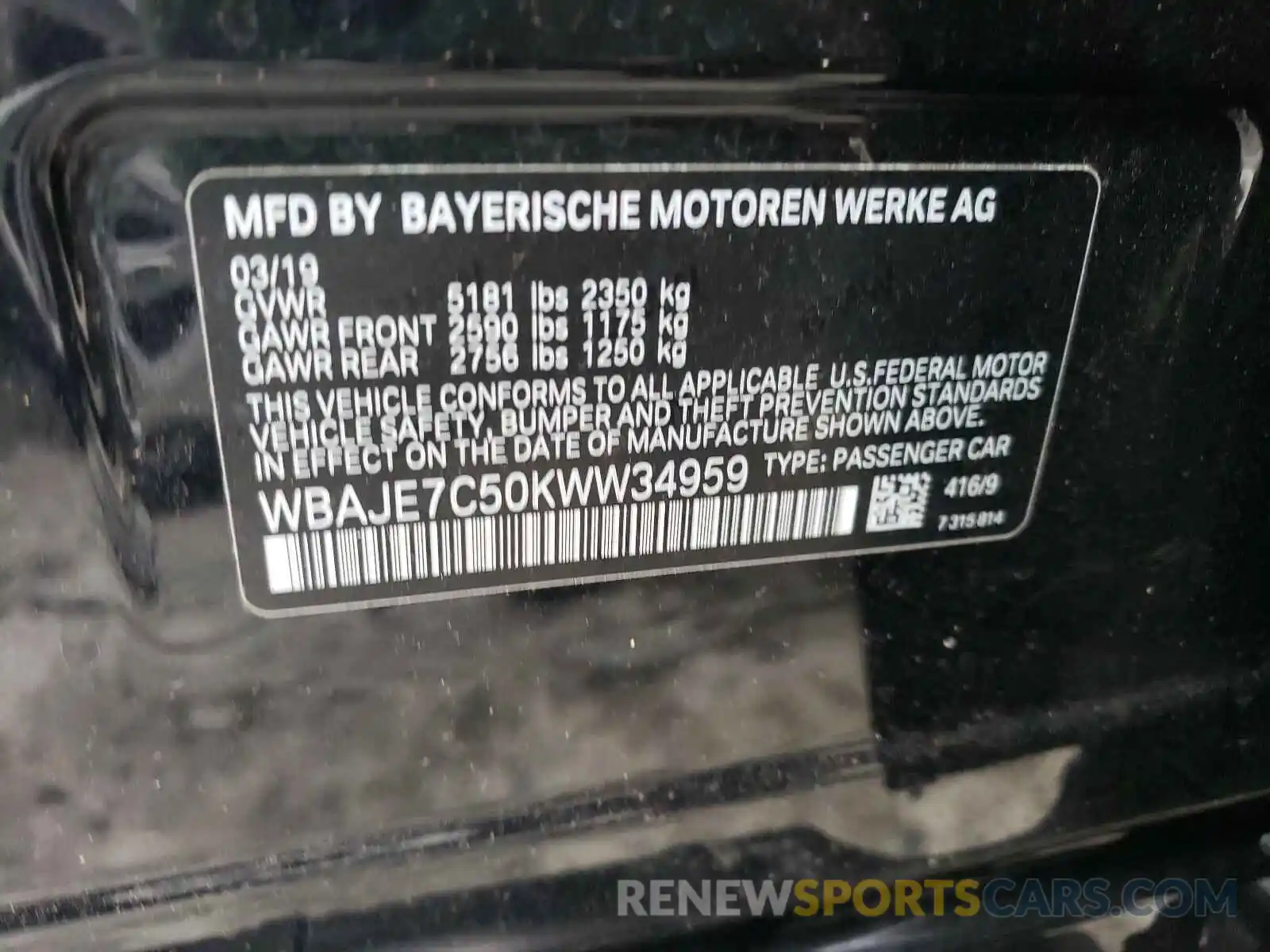 10 Photograph of a damaged car WBAJE7C50KWW34959 BMW 5 SERIES 2019