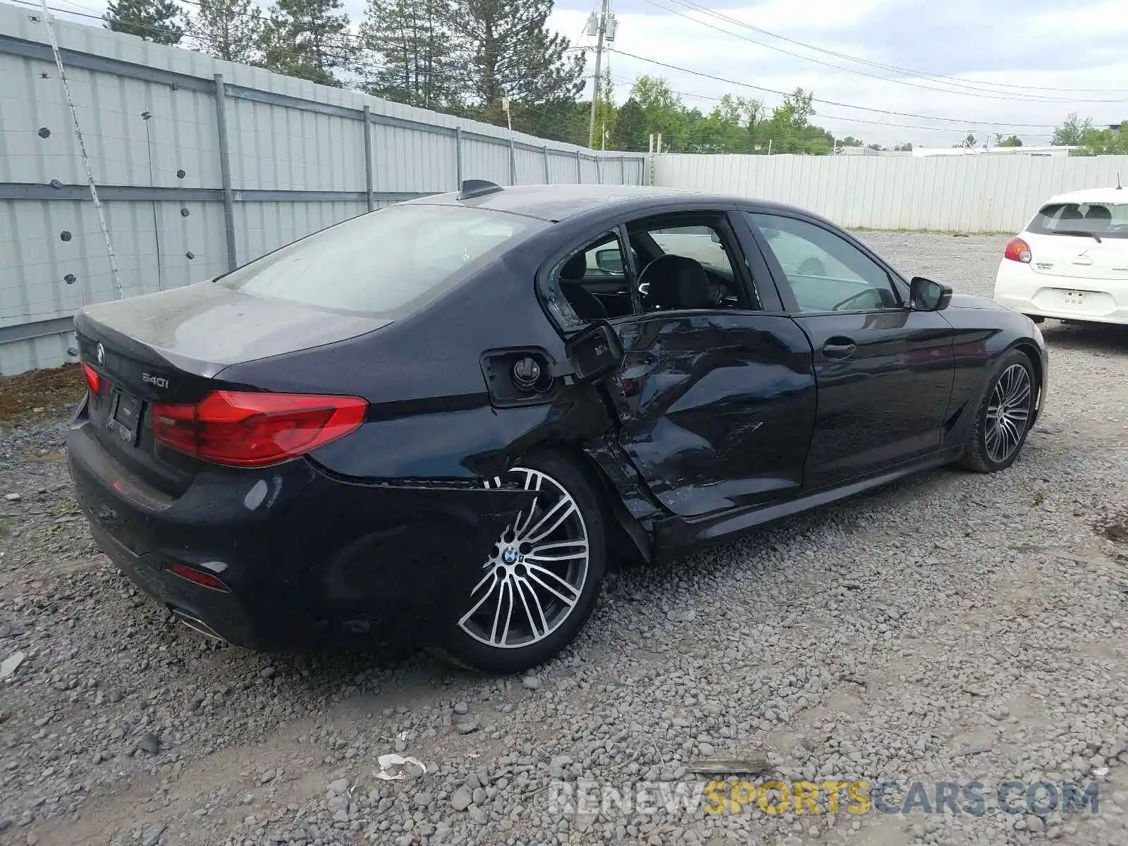 4 Photograph of a damaged car WBAJE7C51KWD55832 BMW 5 SERIES 2019