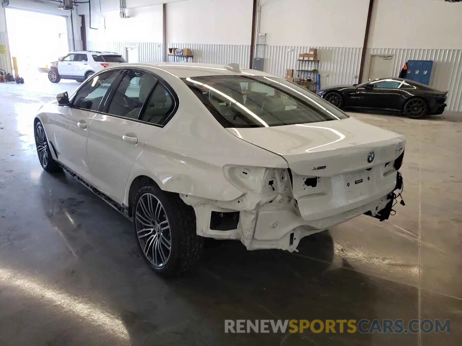 3 Photograph of a damaged car WBAJE7C51KWW10251 BMW 5 SERIES 2019