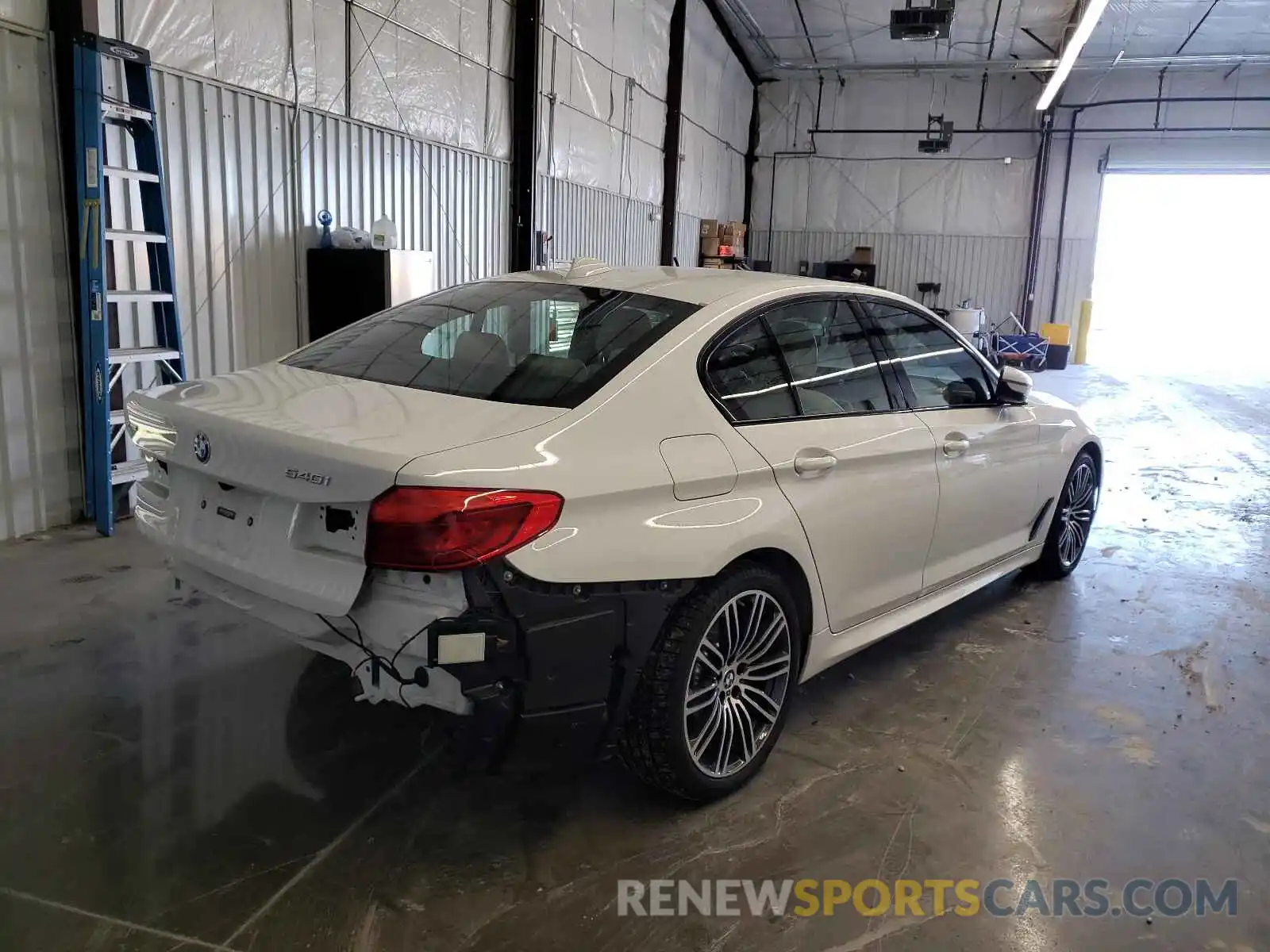 4 Photograph of a damaged car WBAJE7C51KWW10251 BMW 5 SERIES 2019