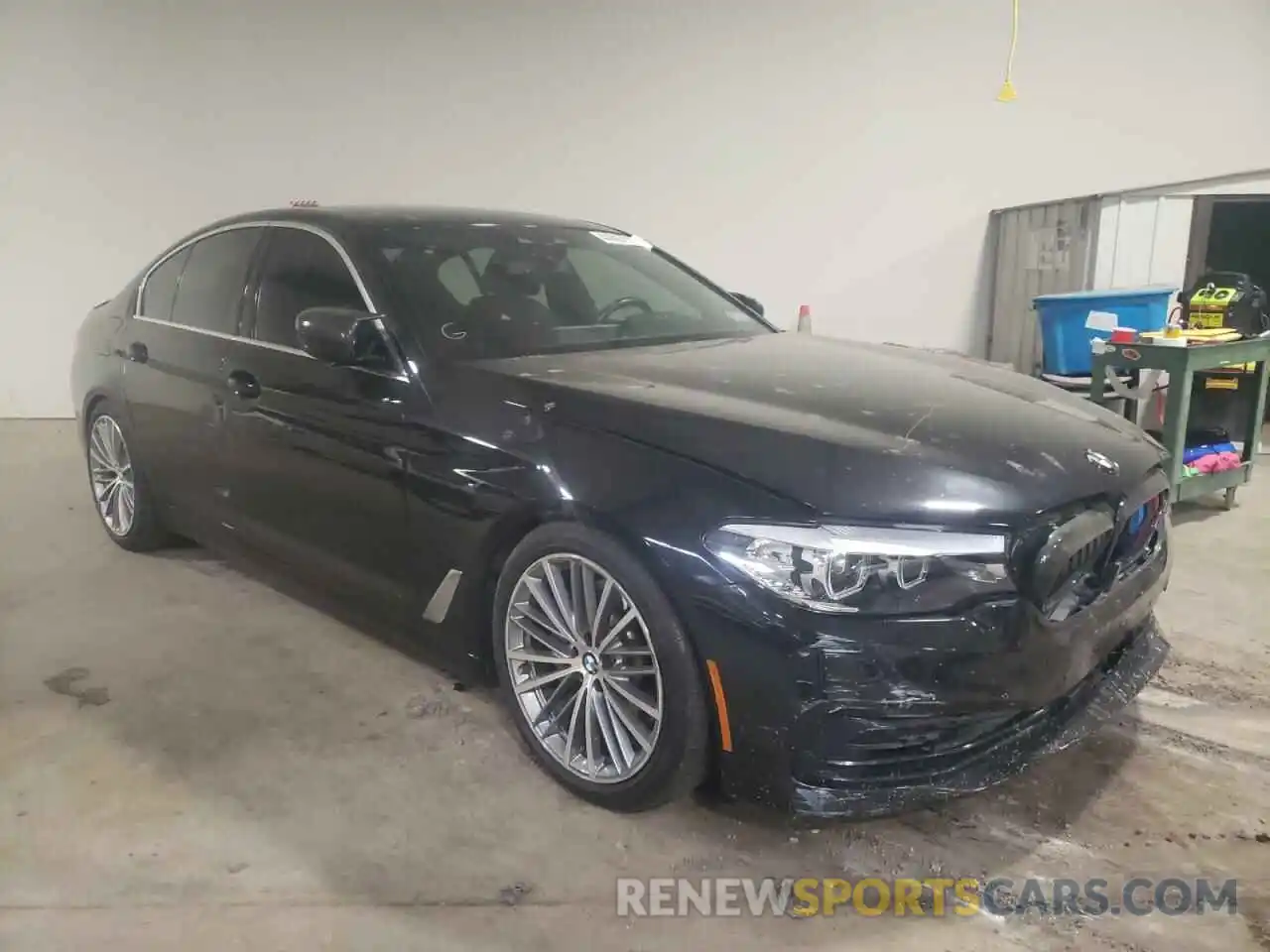 1 Photograph of a damaged car WBAJE7C51KWW34940 BMW 5 SERIES 2019