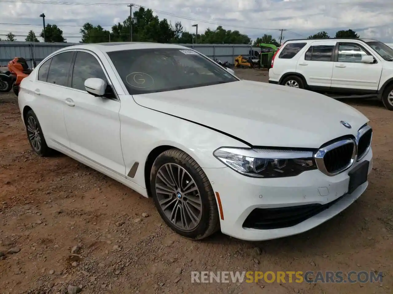 1 Photograph of a damaged car WBAJE7C52KWD53880 BMW 5 SERIES 2019