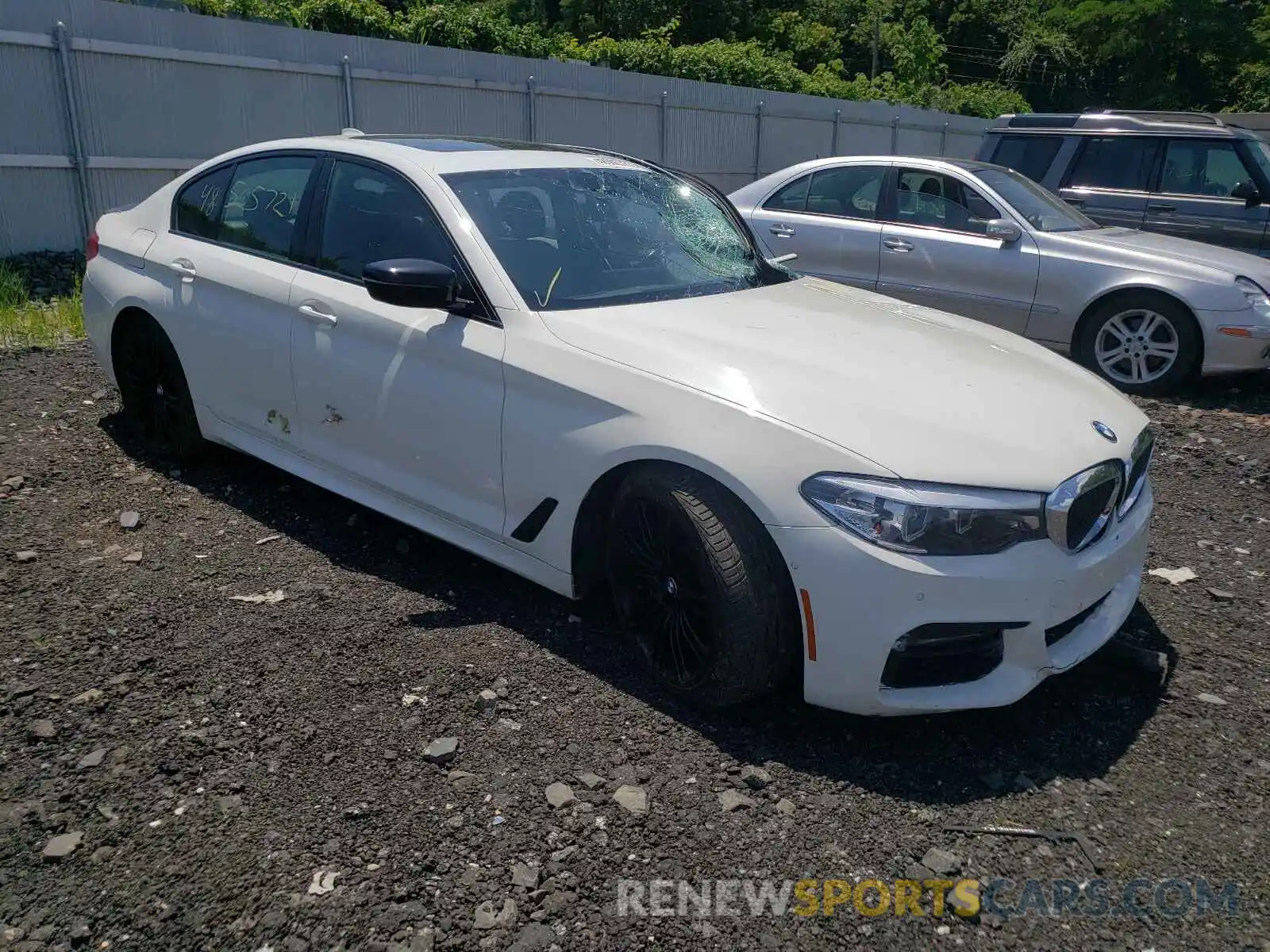 1 Photograph of a damaged car WBAJE7C52KWW14857 BMW 5 SERIES 2019