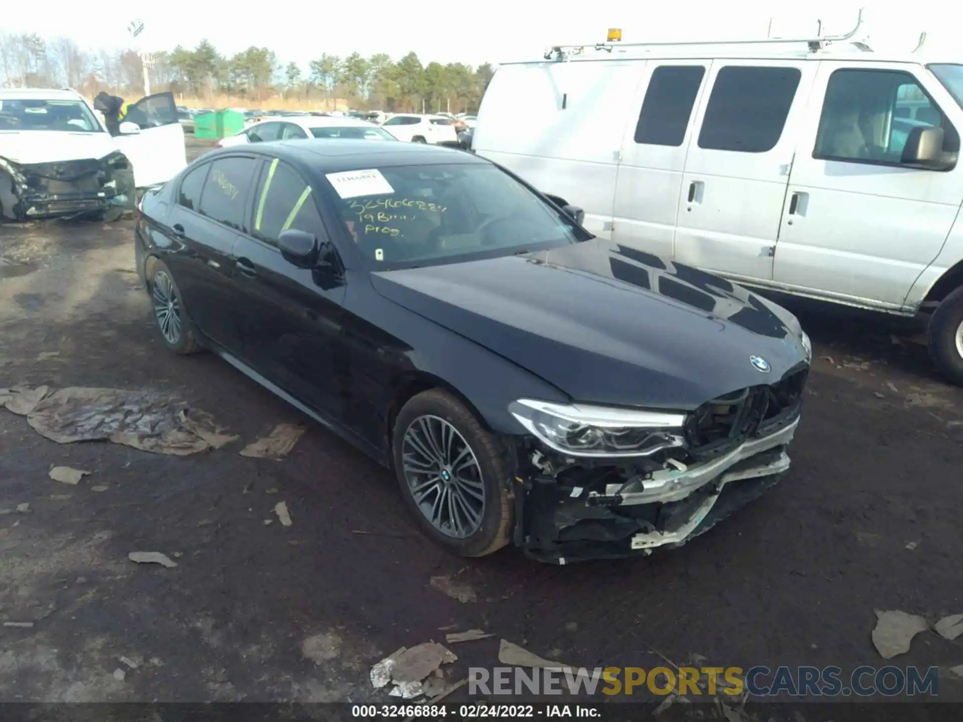 1 Photograph of a damaged car WBAJE7C53KWD55802 BMW 5 SERIES 2019