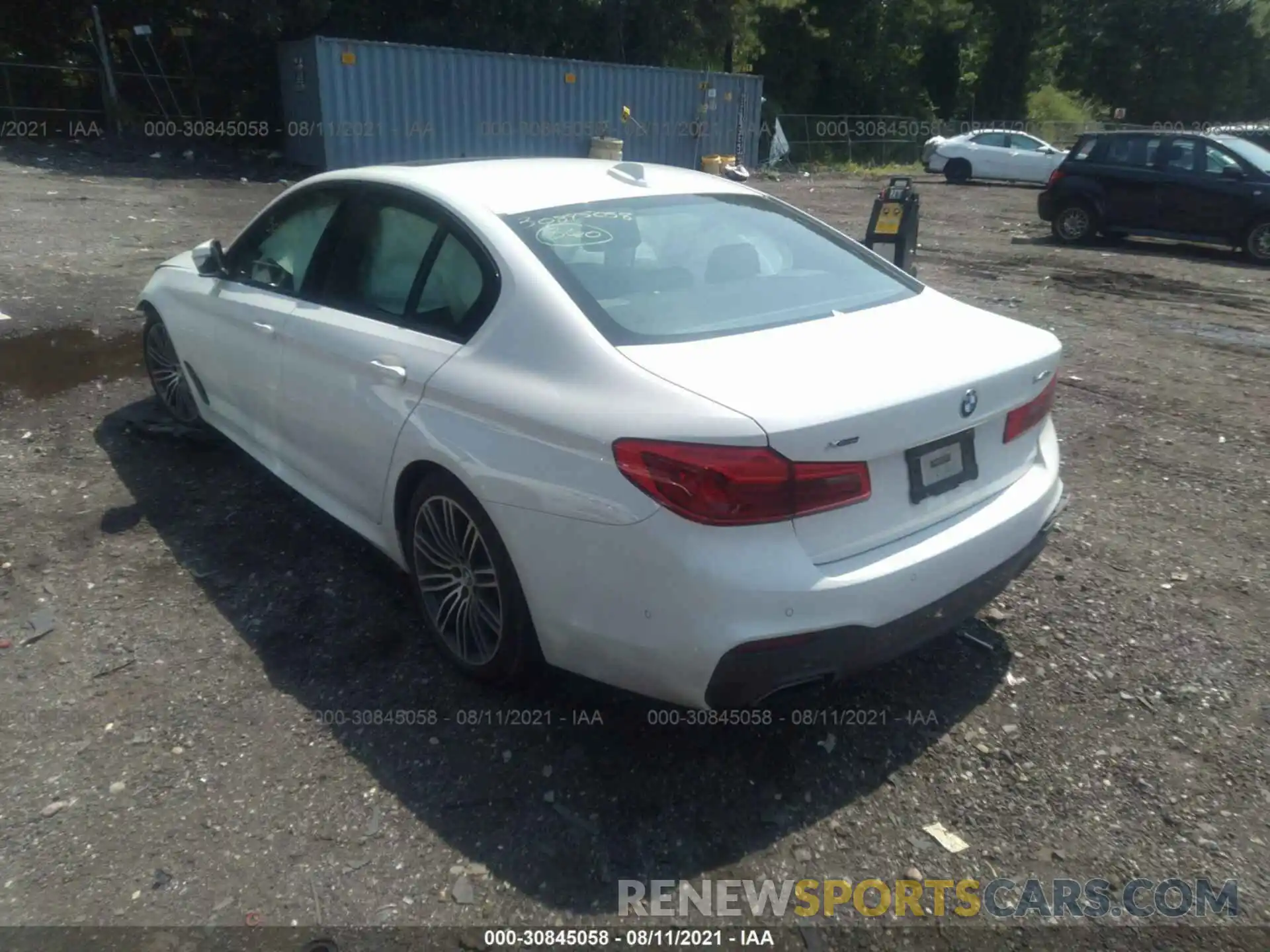 3 Photograph of a damaged car WBAJE7C53KWW13944 BMW 5 SERIES 2019