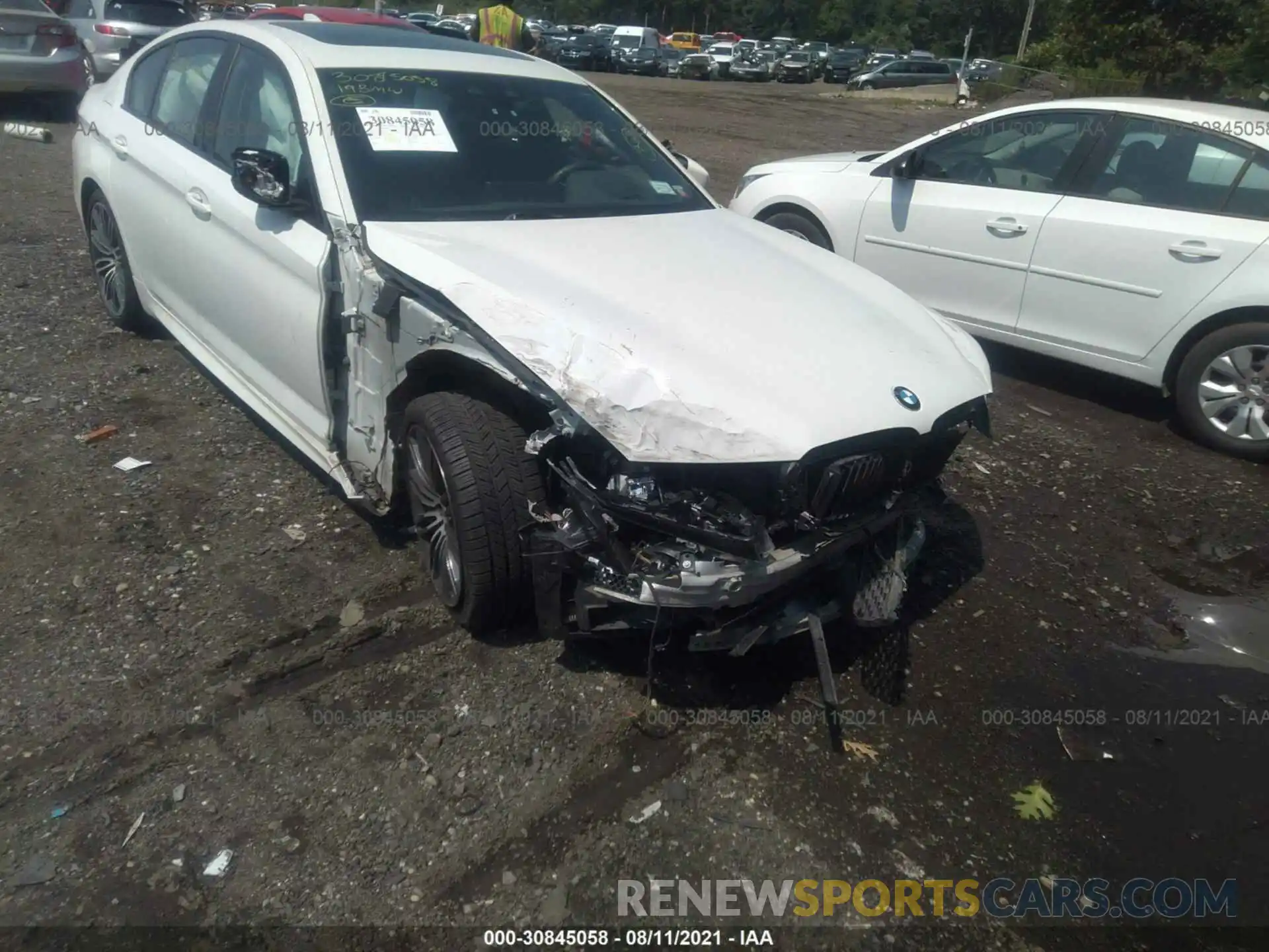 6 Photograph of a damaged car WBAJE7C53KWW13944 BMW 5 SERIES 2019