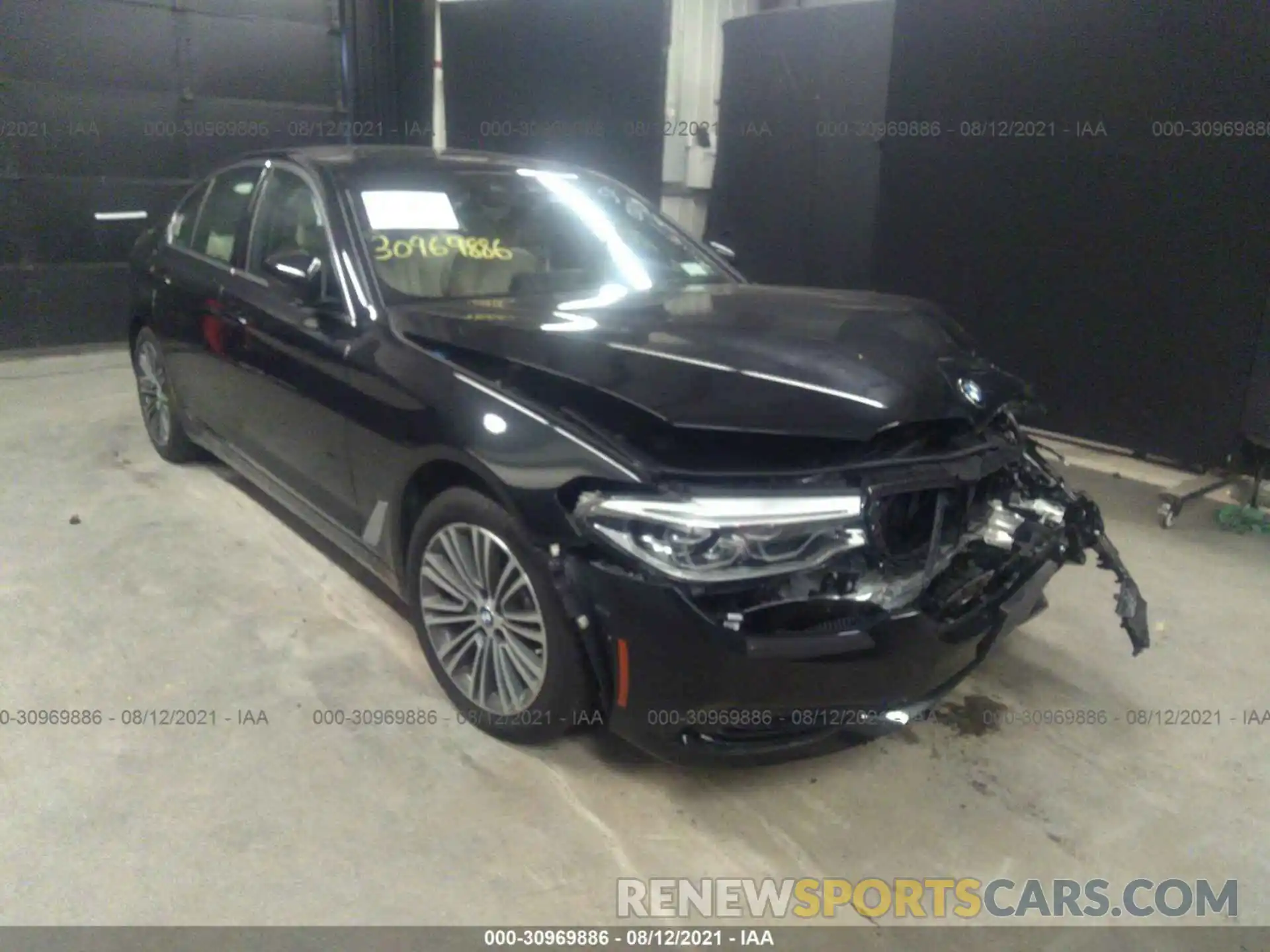 1 Photograph of a damaged car WBAJE7C53KWW16813 BMW 5 SERIES 2019