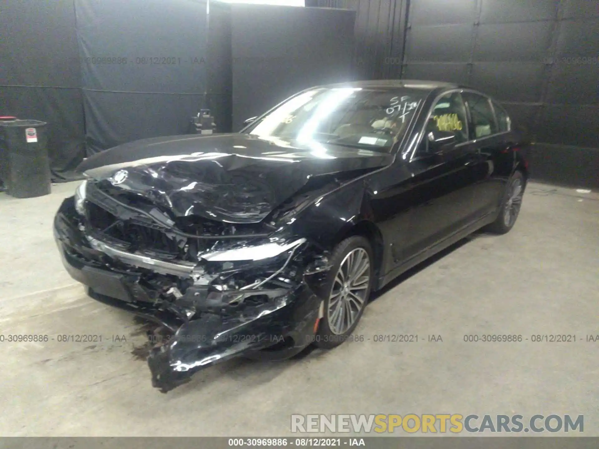 2 Photograph of a damaged car WBAJE7C53KWW16813 BMW 5 SERIES 2019