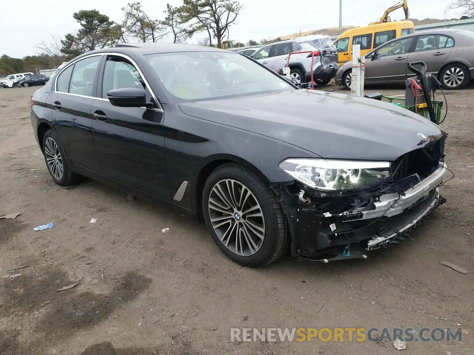 1 Фотография поврежденного автомобиля WBAJE7C53KWW20196 BMW 5 SERIES 2019