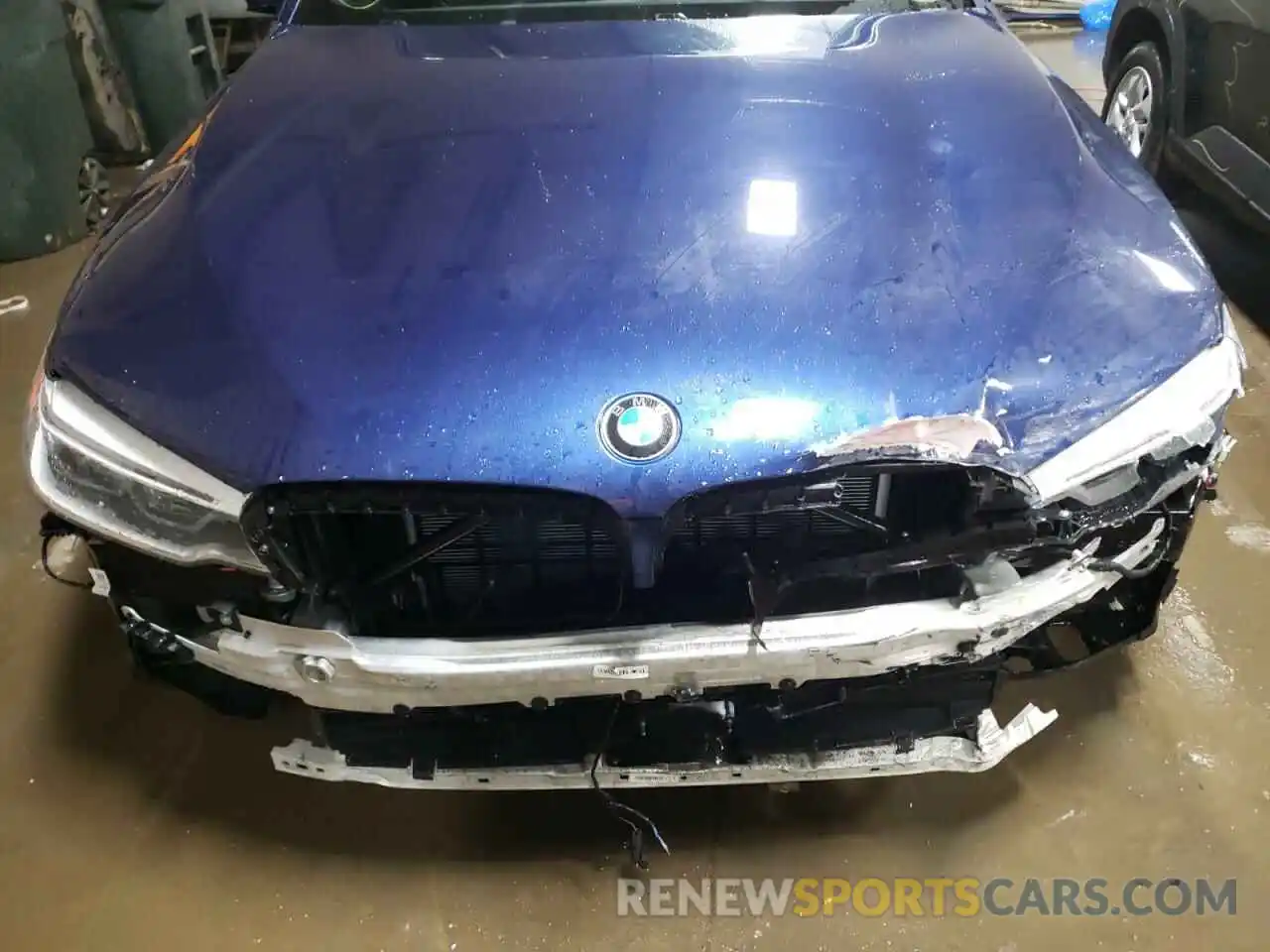 9 Photograph of a damaged car WBAJE7C54KG893030 BMW 5 SERIES 2019