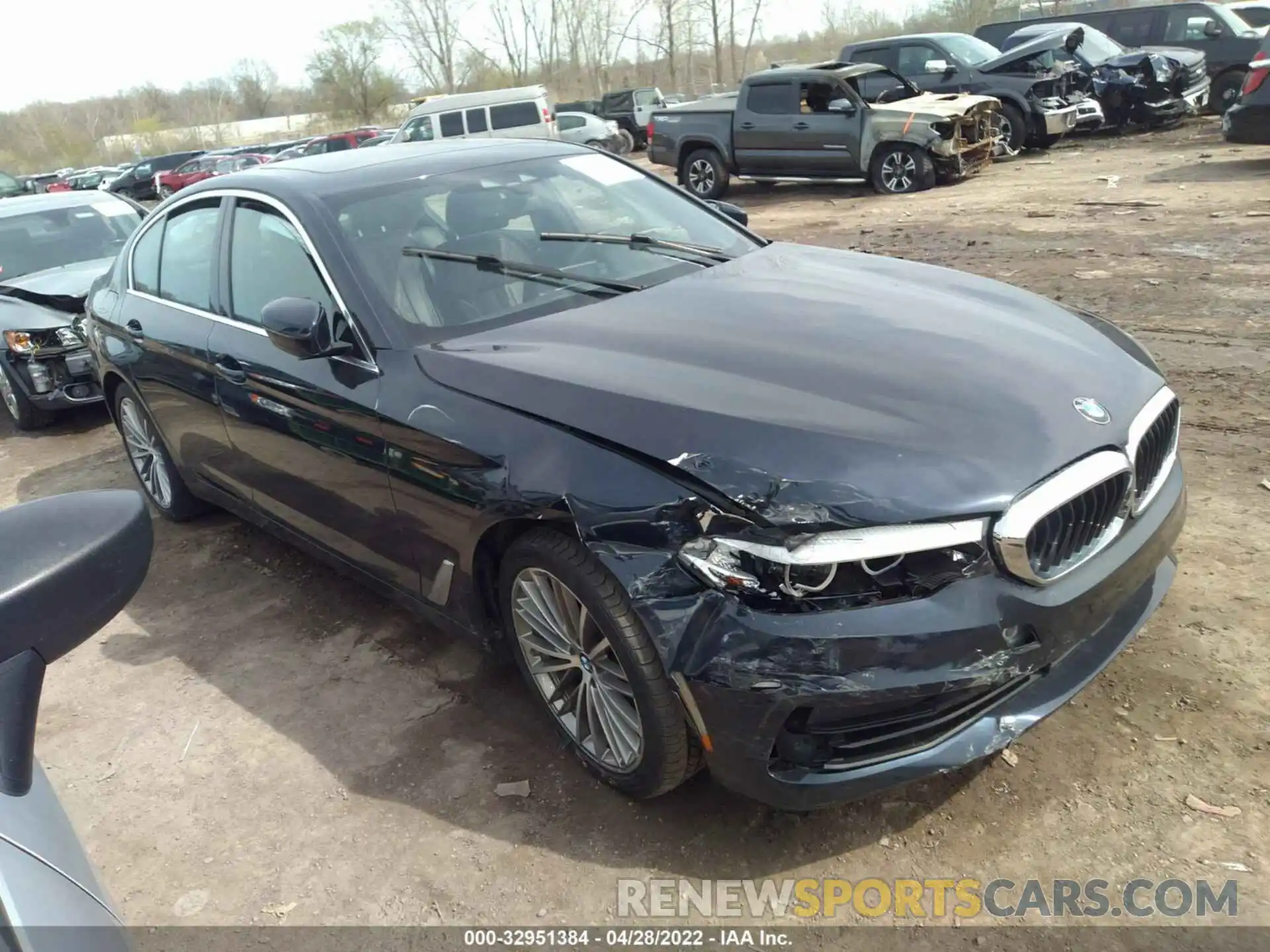 1 Photograph of a damaged car WBAJE7C54KWD55355 BMW 5 SERIES 2019