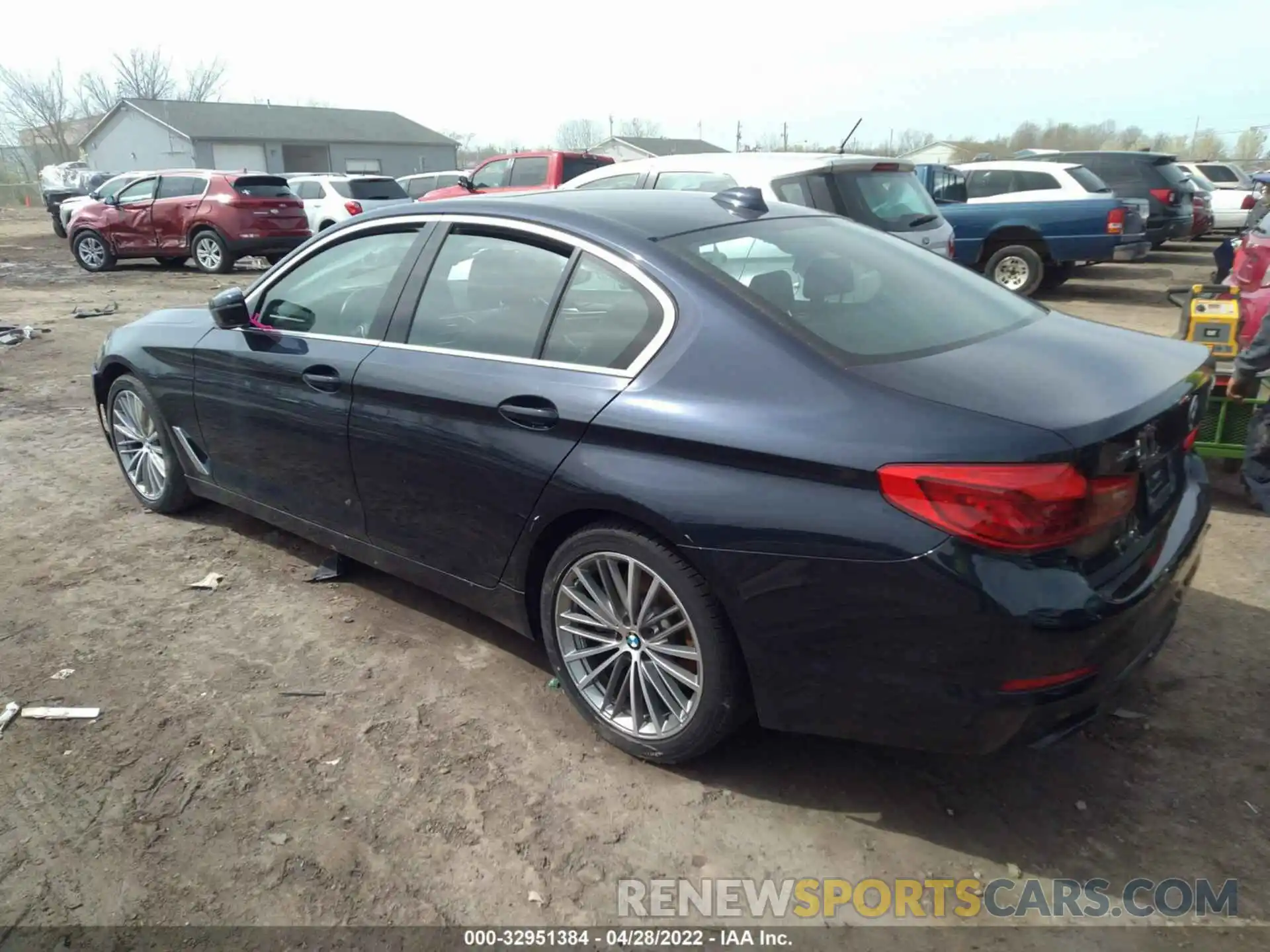 3 Photograph of a damaged car WBAJE7C54KWD55355 BMW 5 SERIES 2019