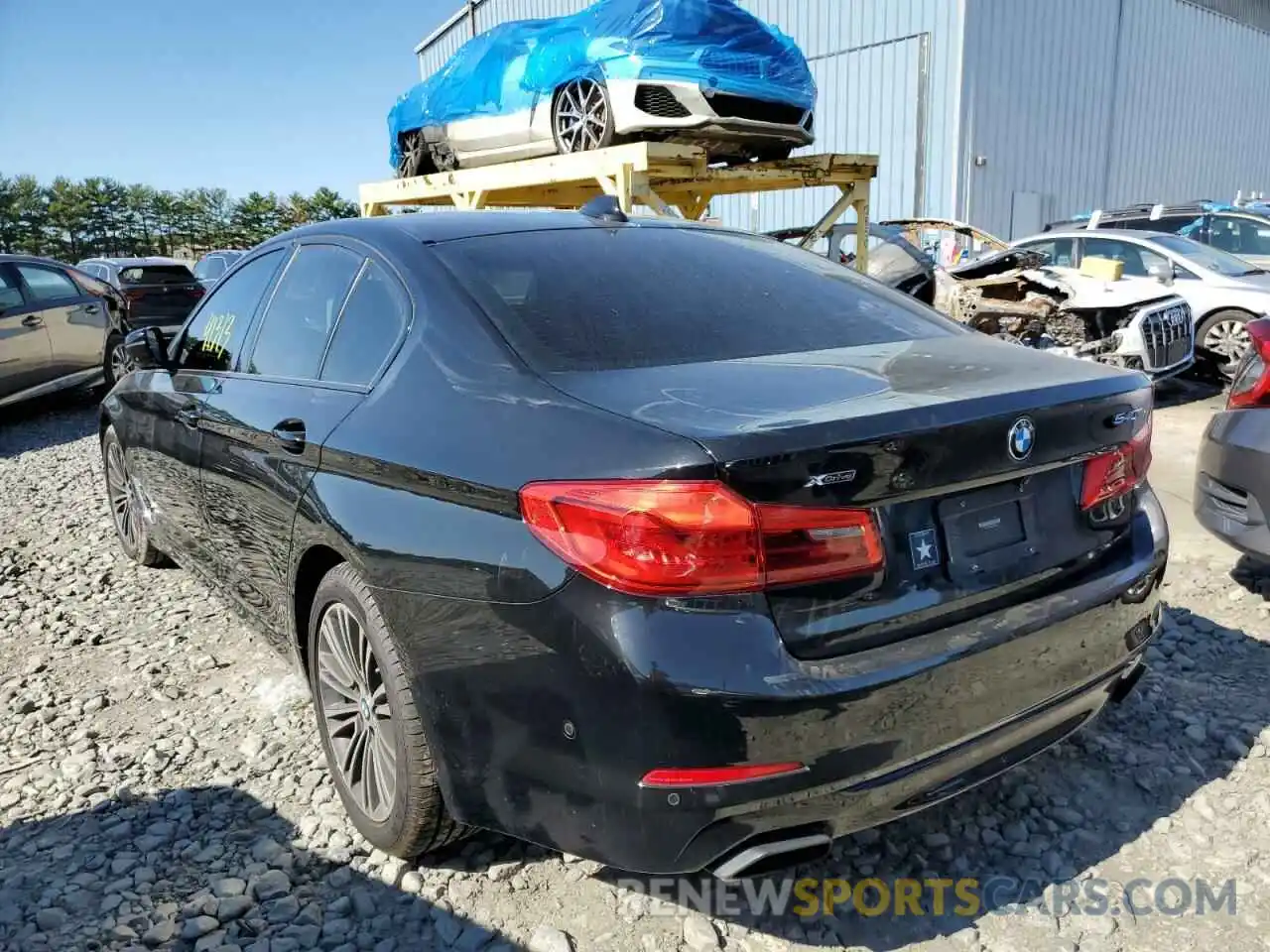 3 Фотография поврежденного автомобиля WBAJE7C54KWD55663 BMW 5 SERIES 2019