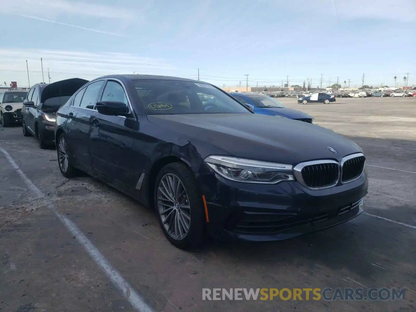 1 Photograph of a damaged car WBAJE7C54KWW07151 BMW 5 SERIES 2019