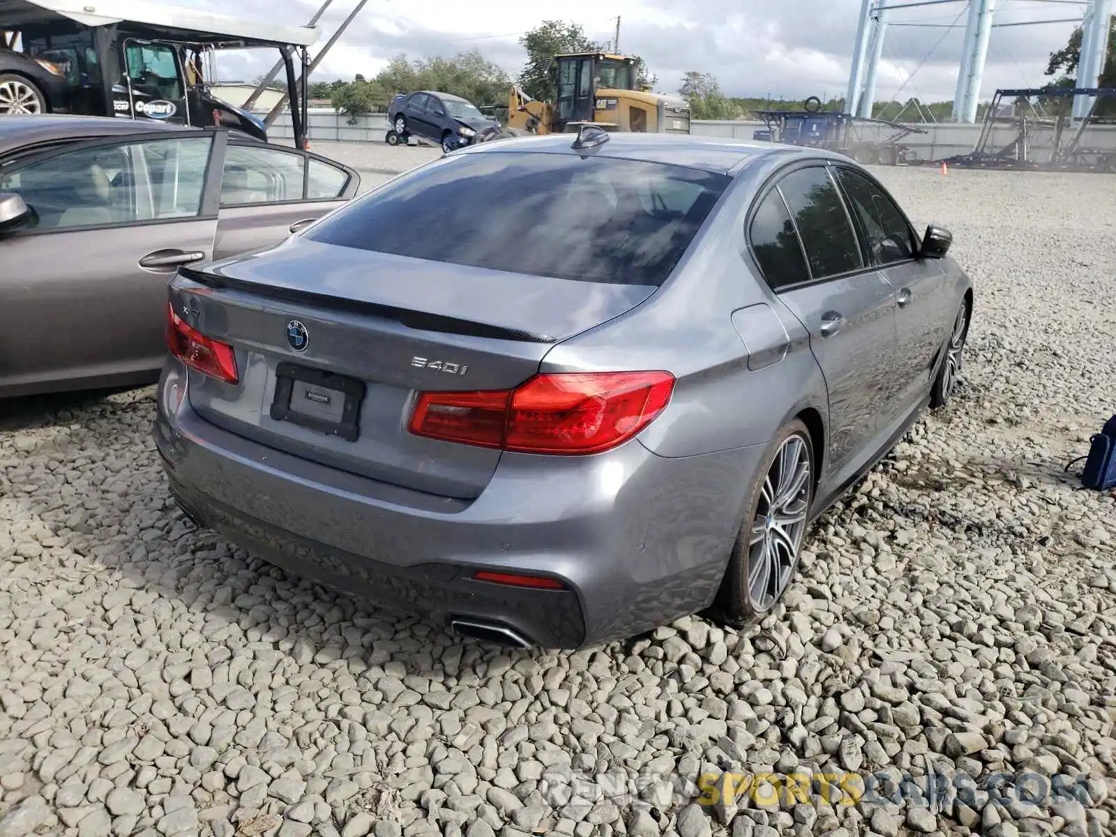 4 Фотография поврежденного автомобиля WBAJE7C54KWW07702 BMW 5 SERIES 2019