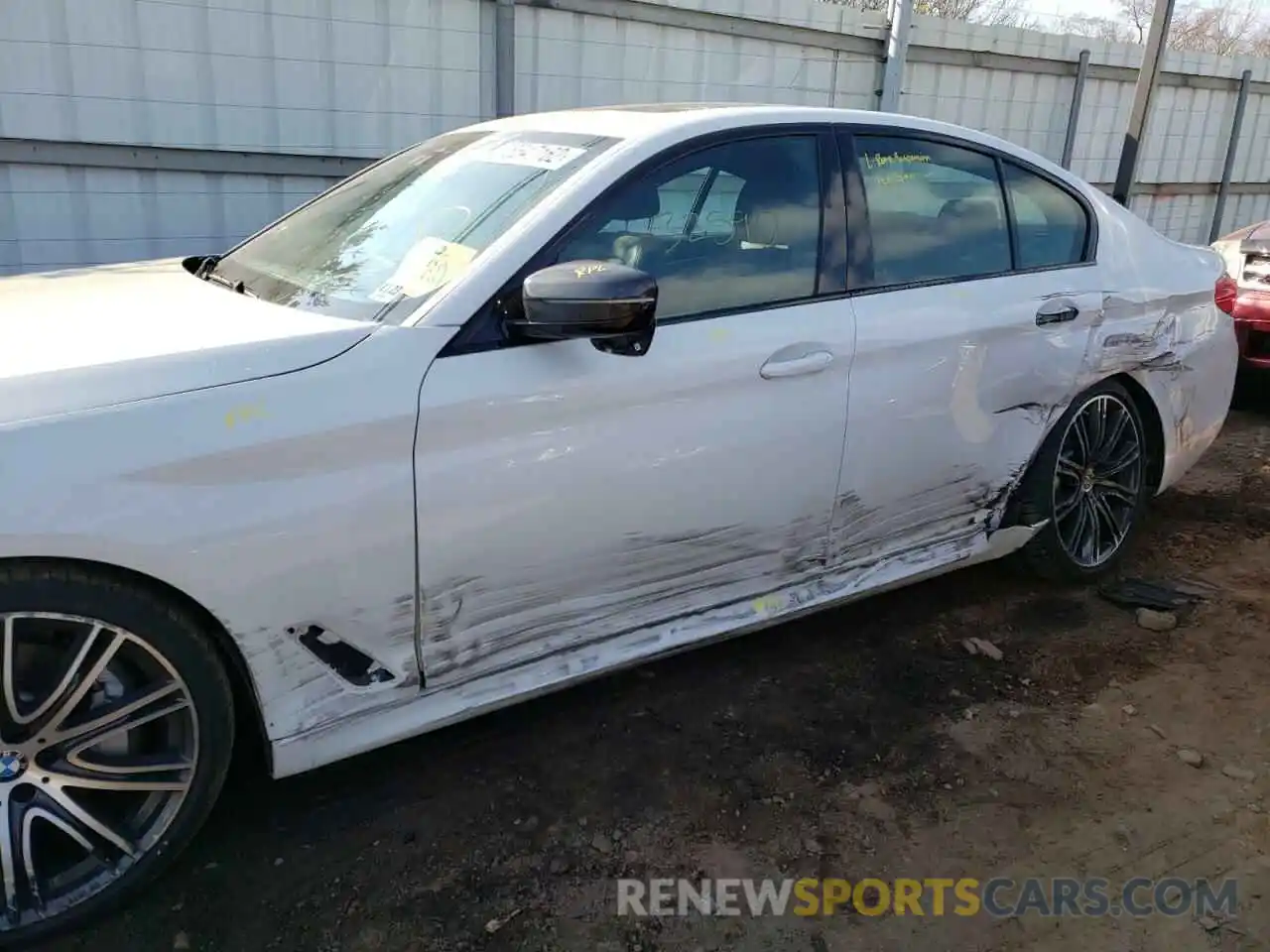 9 Photograph of a damaged car WBAJE7C54KWW08462 BMW 5 SERIES 2019