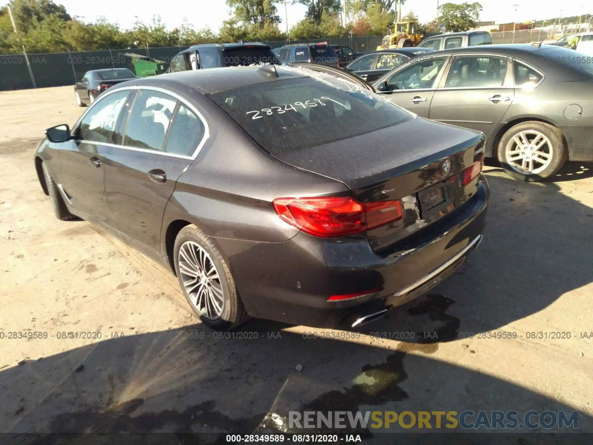 3 Photograph of a damaged car WBAJE7C54KWW28064 BMW 5 SERIES 2019