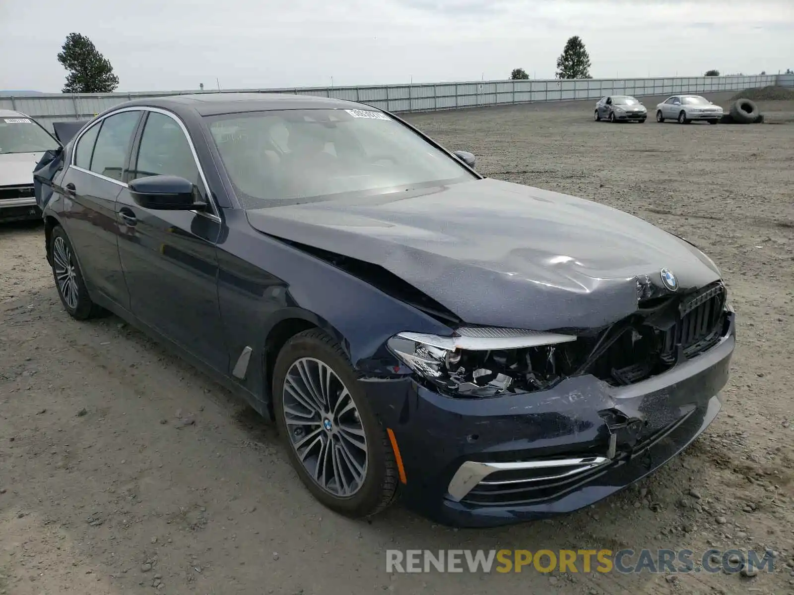 1 Фотография поврежденного автомобиля WBAJE7C55KWW05747 BMW 5 SERIES 2019
