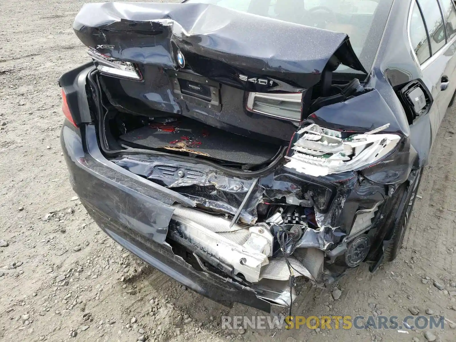 9 Фотография поврежденного автомобиля WBAJE7C55KWW05747 BMW 5 SERIES 2019